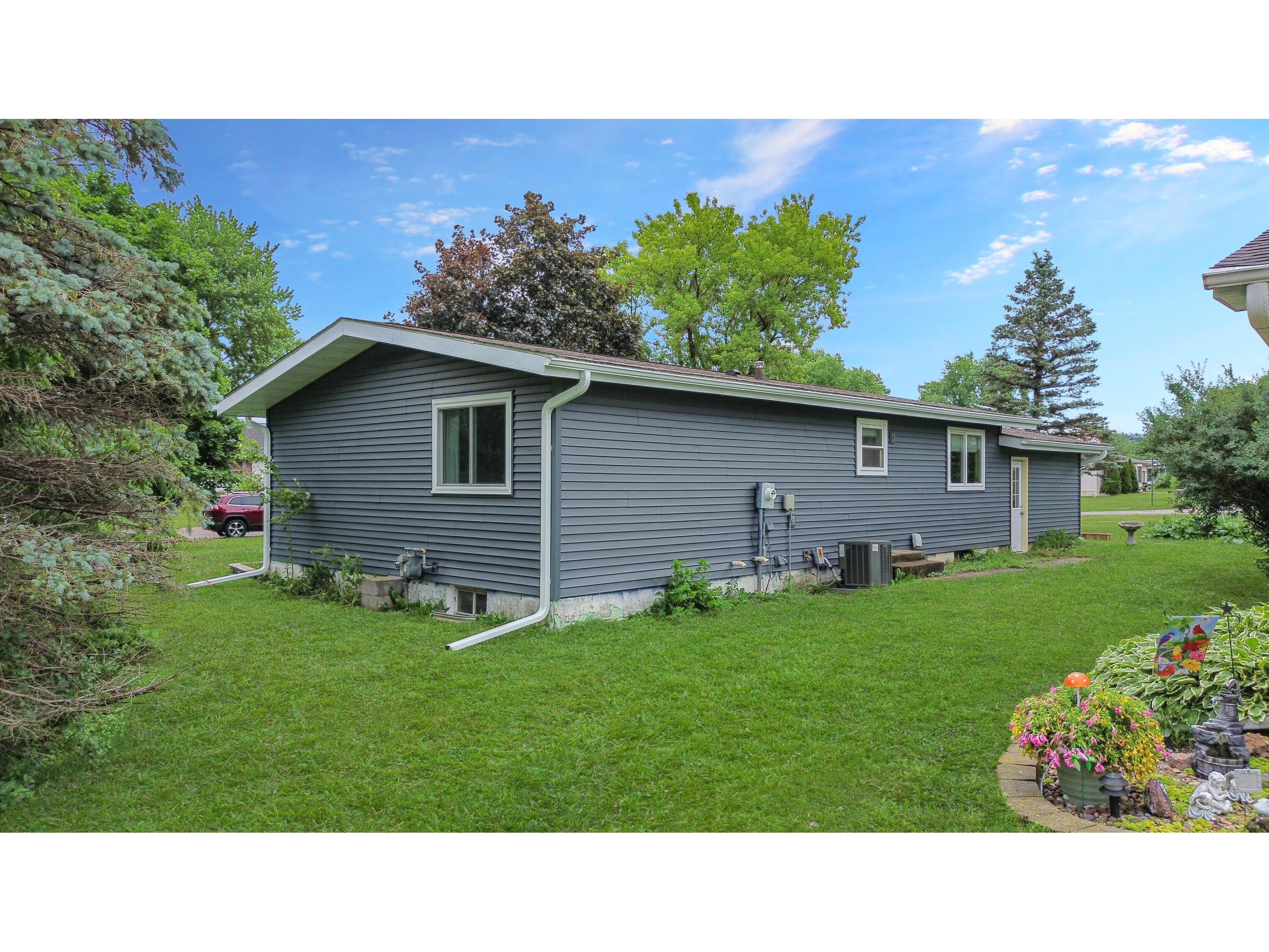 402 Cardinal Rockland WI 54653 1967007 image23