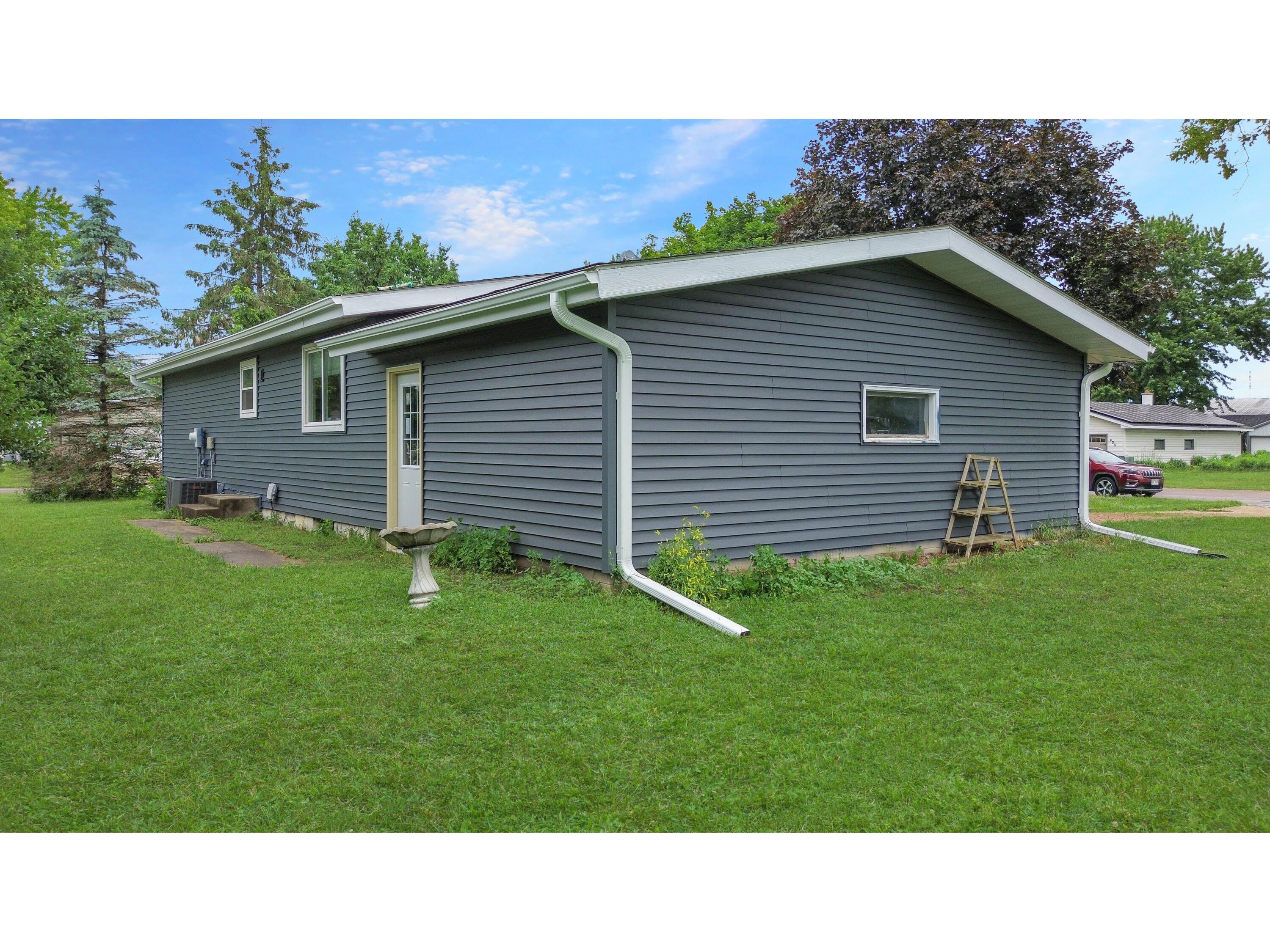 402 Cardinal Rockland WI 54653 1967007 image25