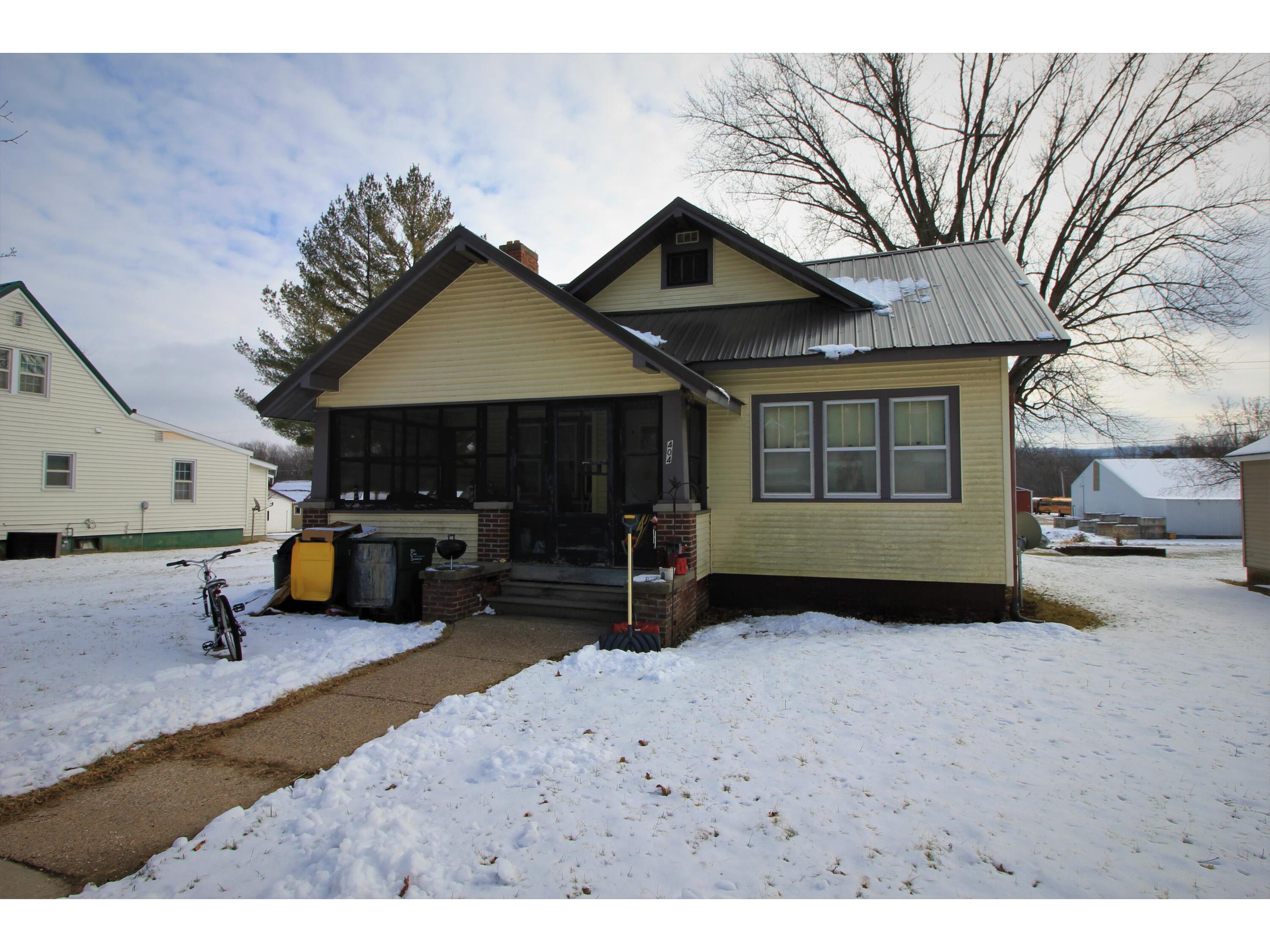 404 E Main Wauzeka WI 53826 1878919 image1