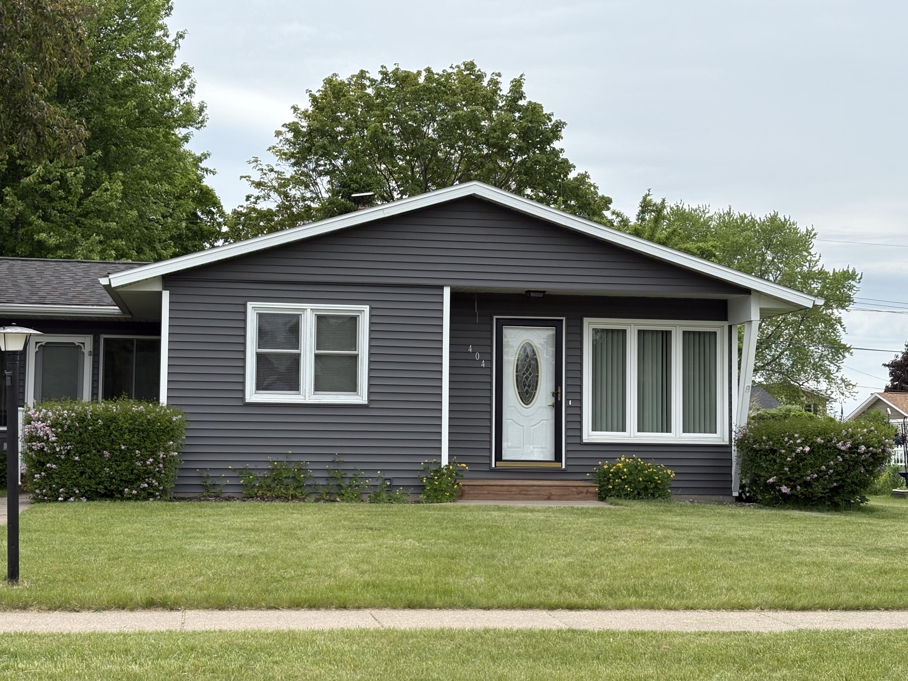 404 Tilson West Salem WI 54669 1919983 image1