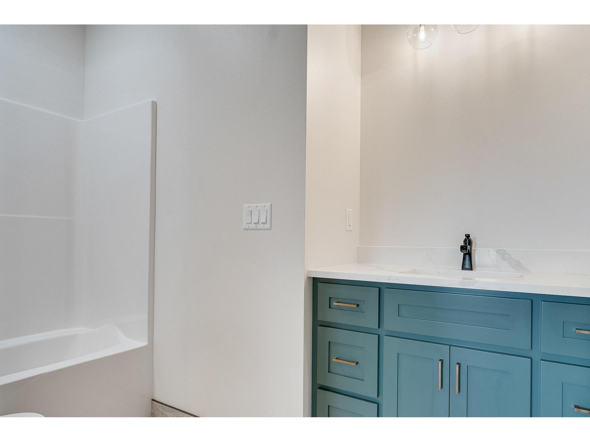 4041 Brooke Elizabeth Onalaska WI 54650 1959367 image19