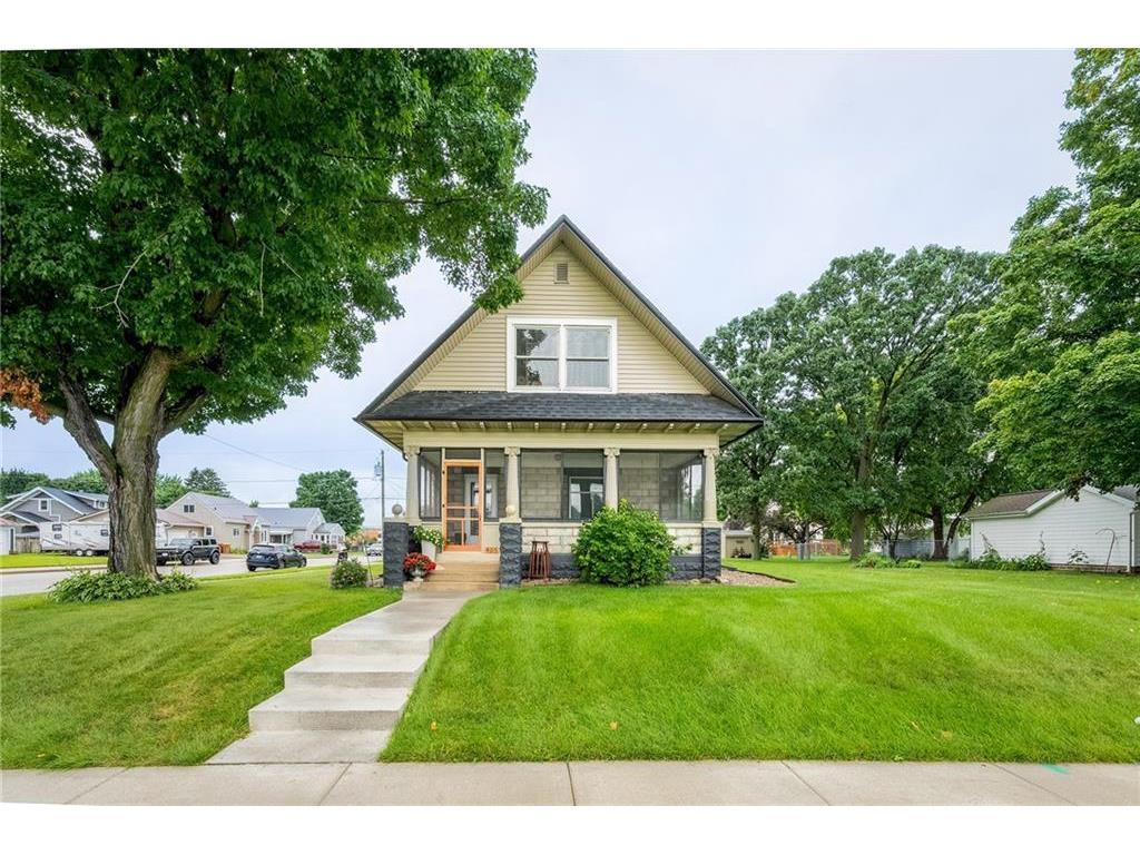 405 N Eau Claire Mondovi WI 54755 1945678 image1
