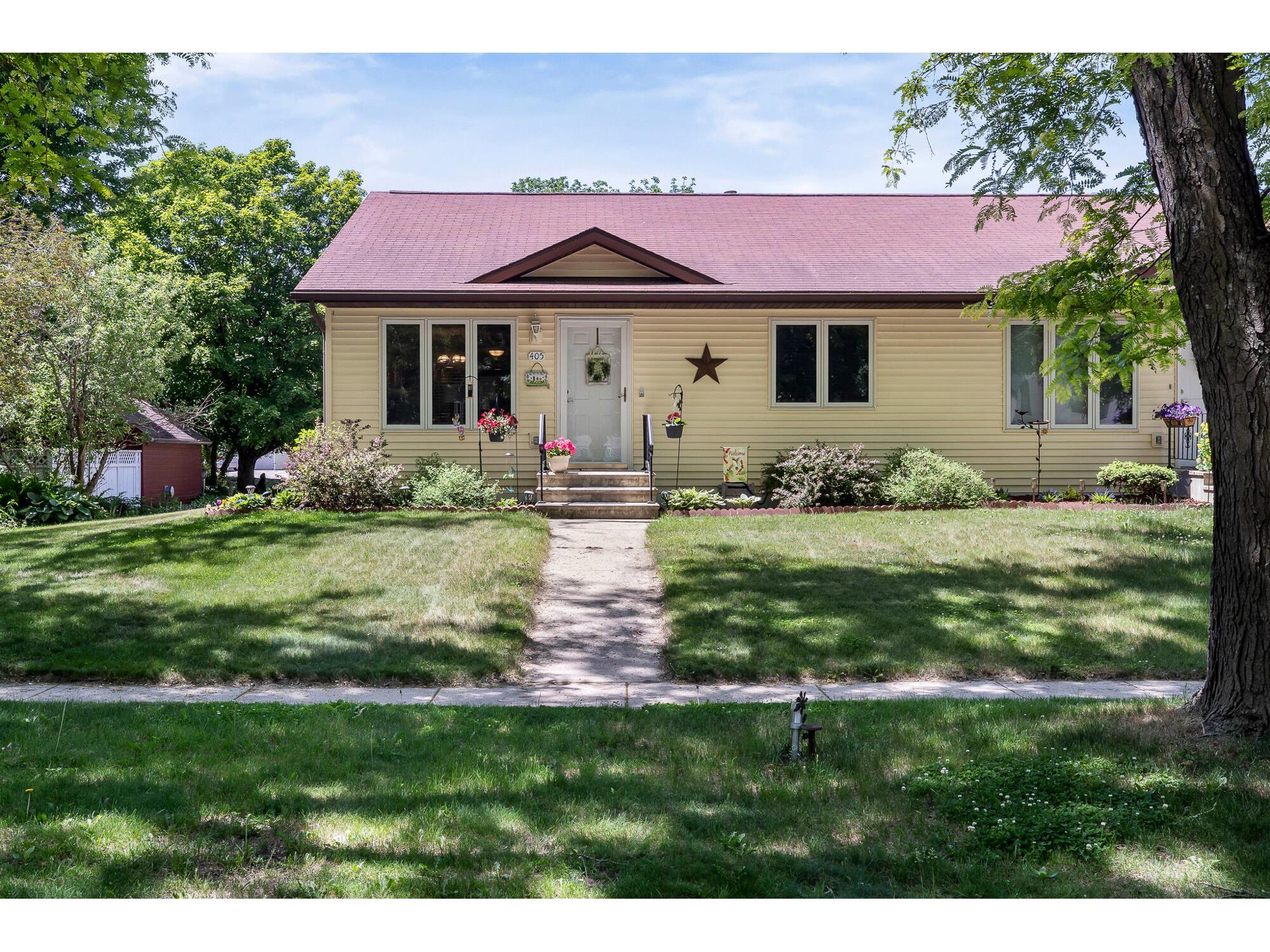 405 Grant Houston MN 55943 1964921 image1