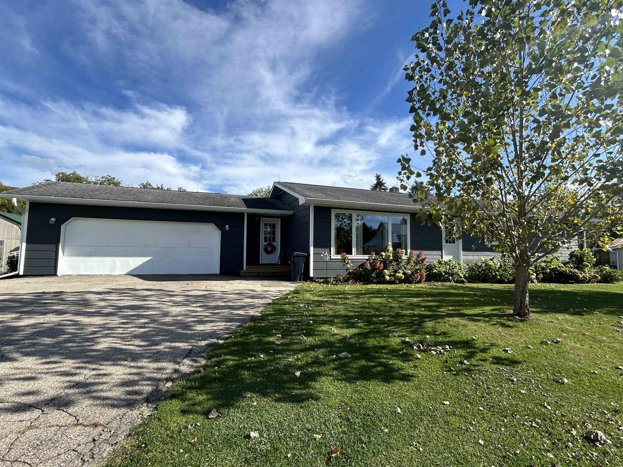 405 Walker Wilton WI 54670 1899951 image1