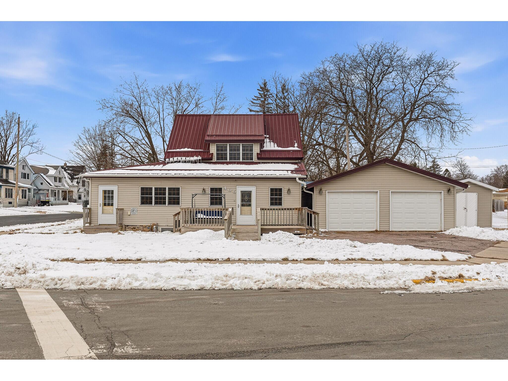 405 West Mauston WI 53948 1951717 image1