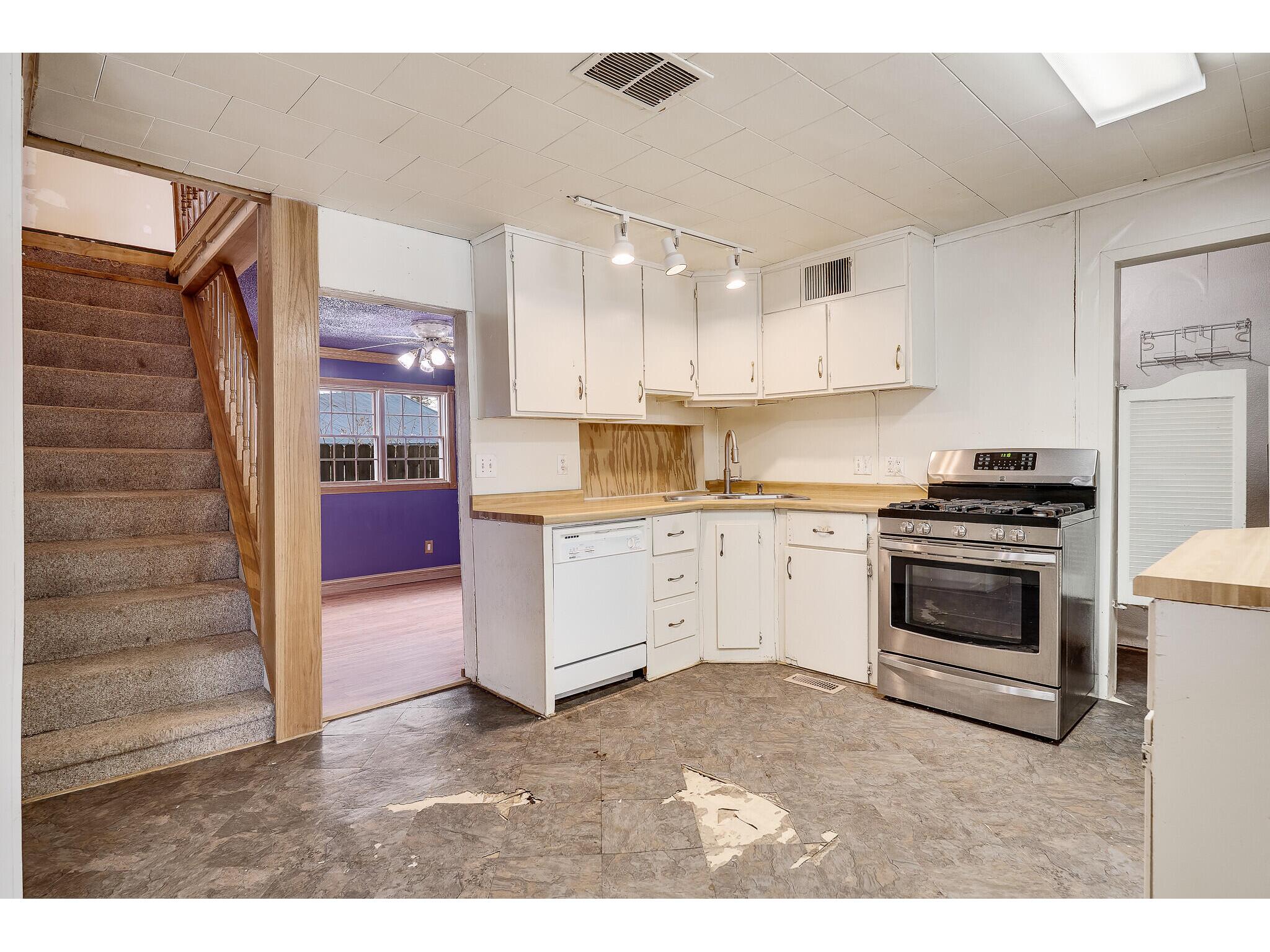 405 West Mauston WI 53948 1951717 image11