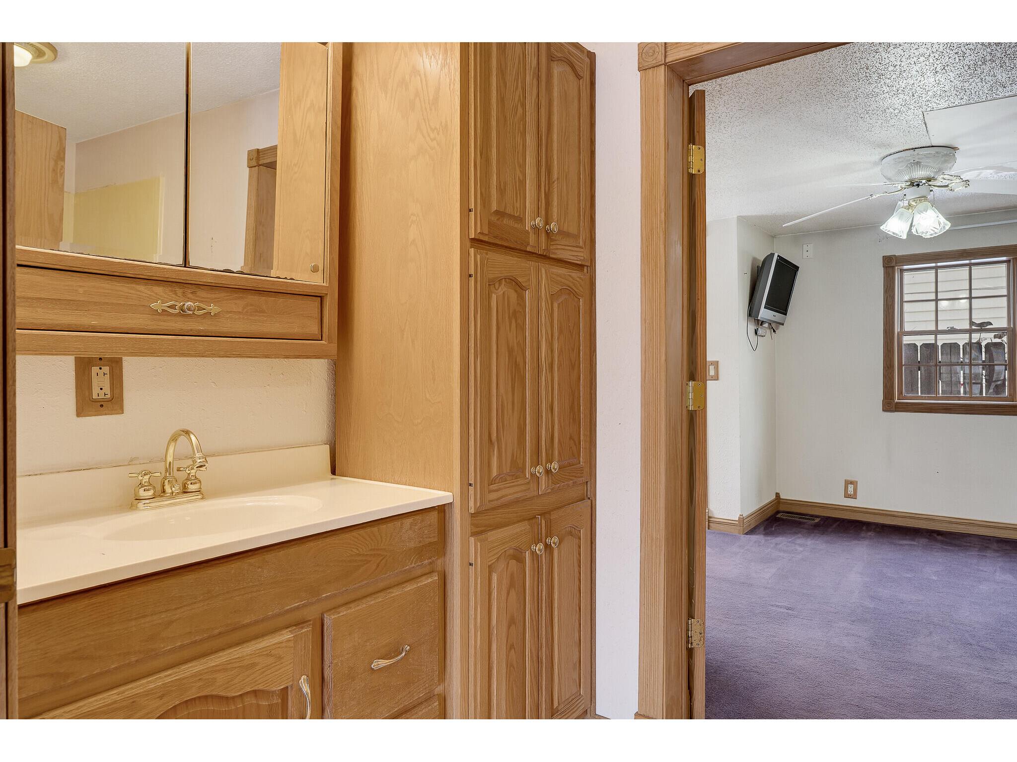 405 West Mauston WI 53948 1951717 image14