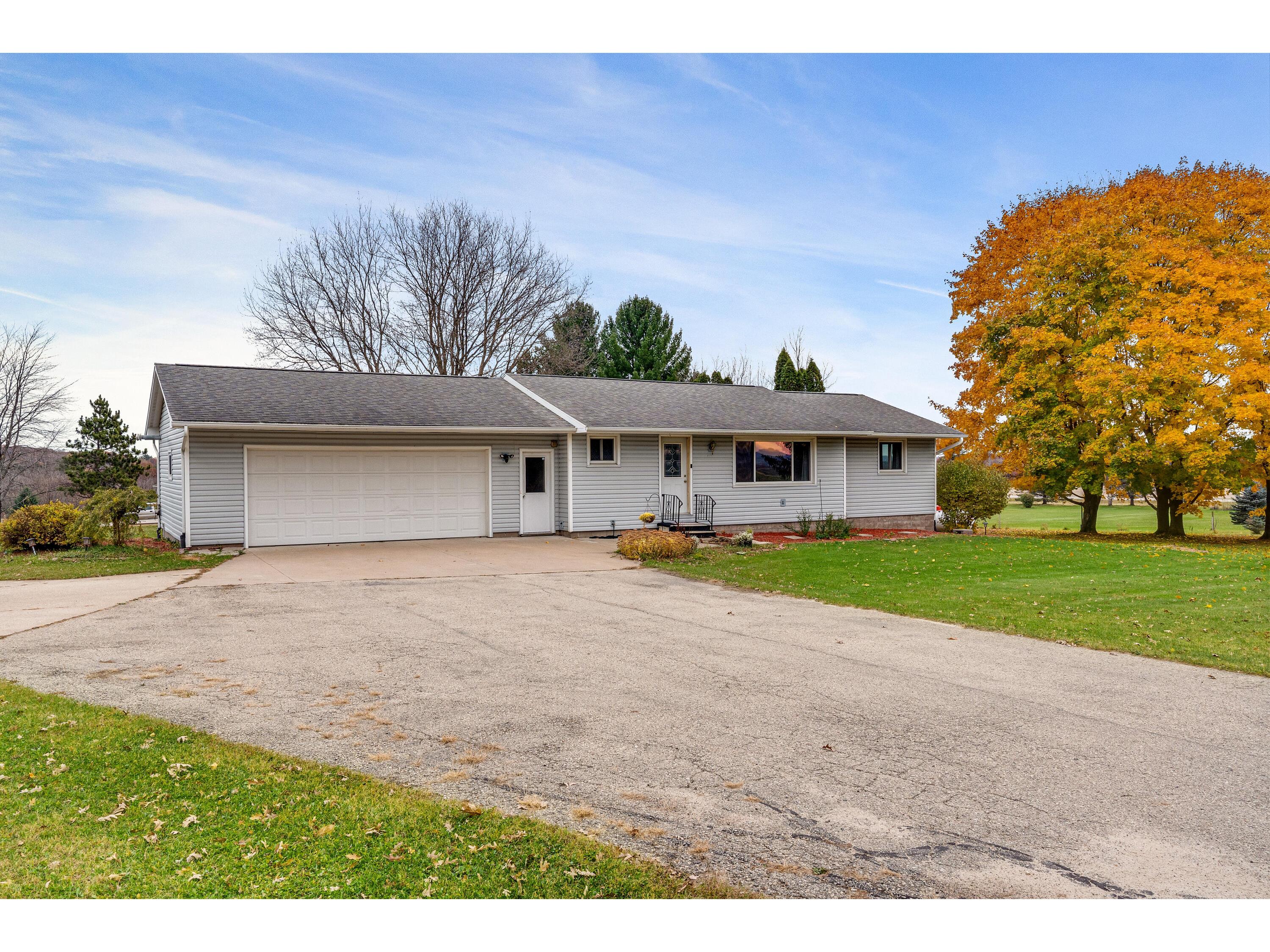 4061 County Highway BC Sparta WI 54656 1942579 image1