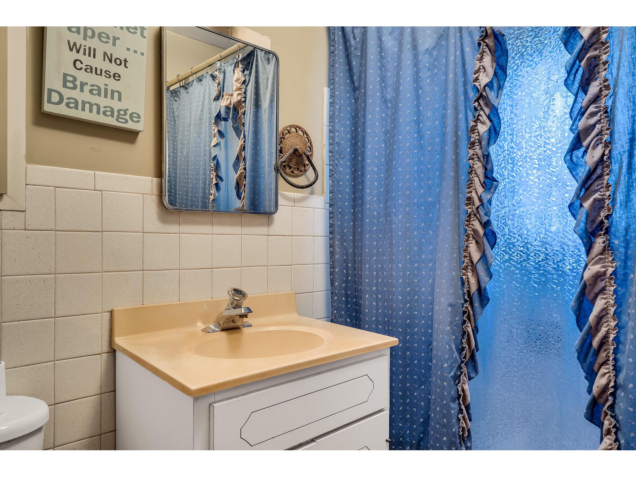 407 Merrill Sparta WI 54656 1952638 image17