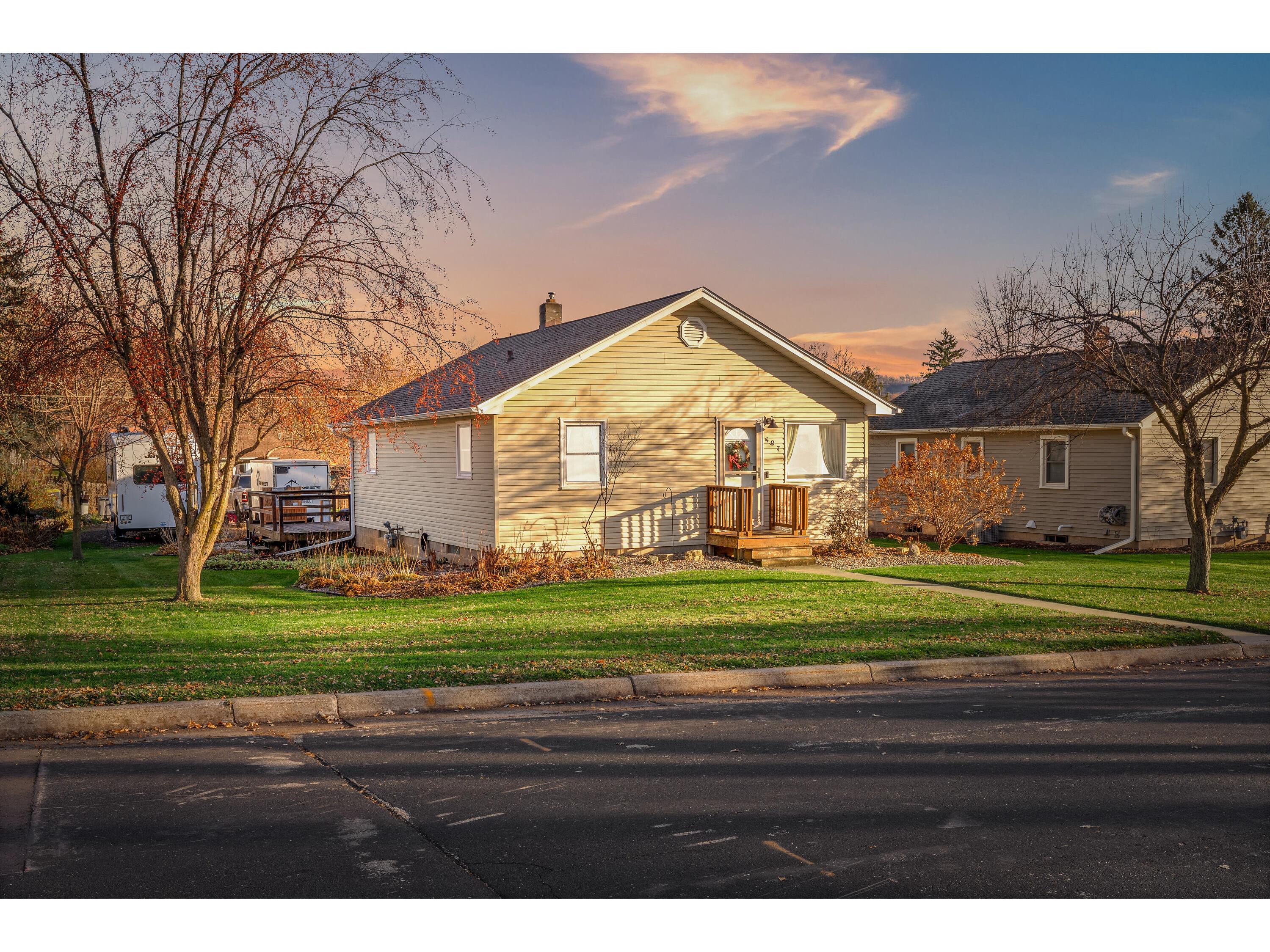 407 Morris Holmen WI 54636 1943864 image1