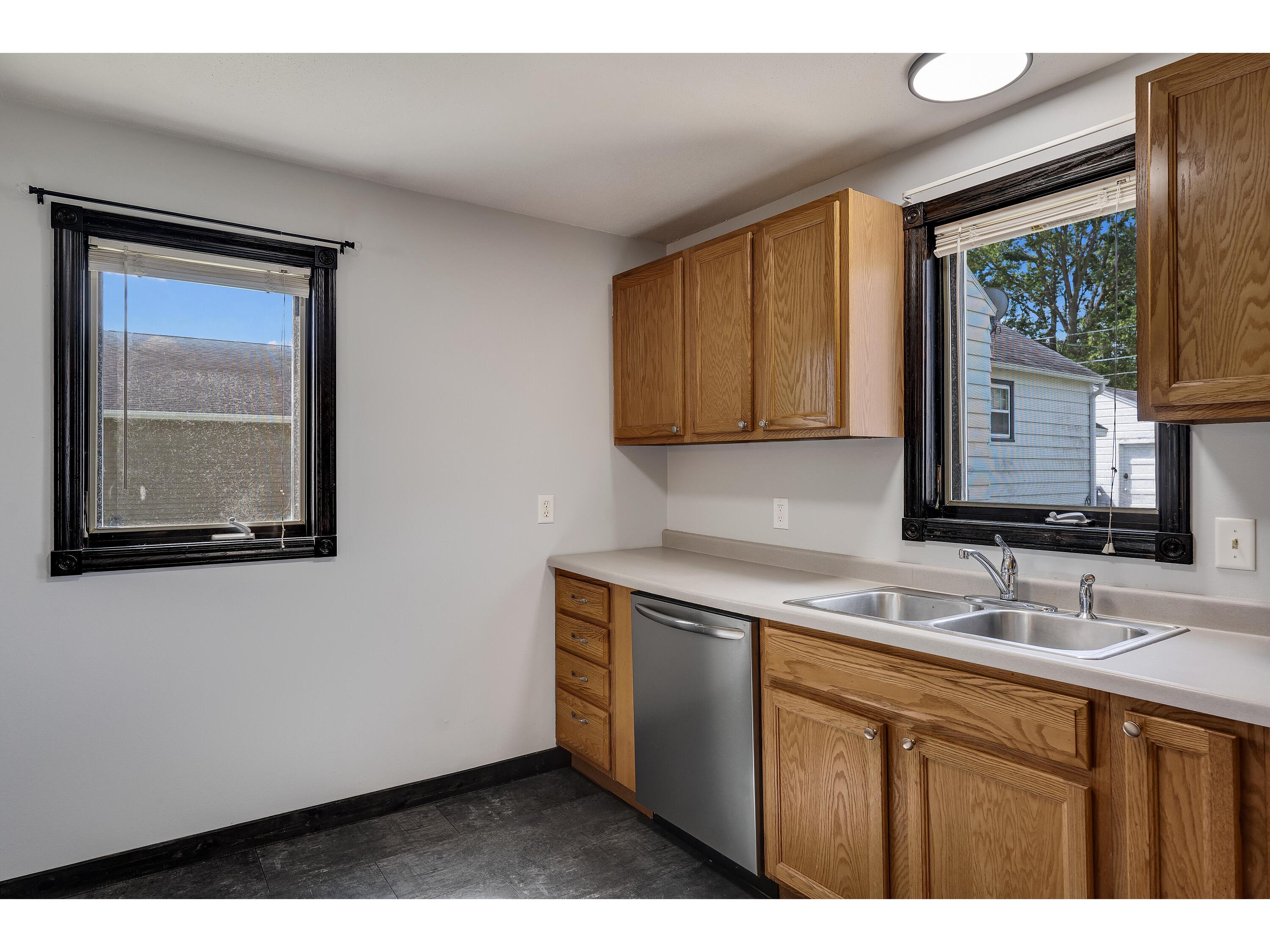 408 S Court Sparta WI 54656 1932988 image14