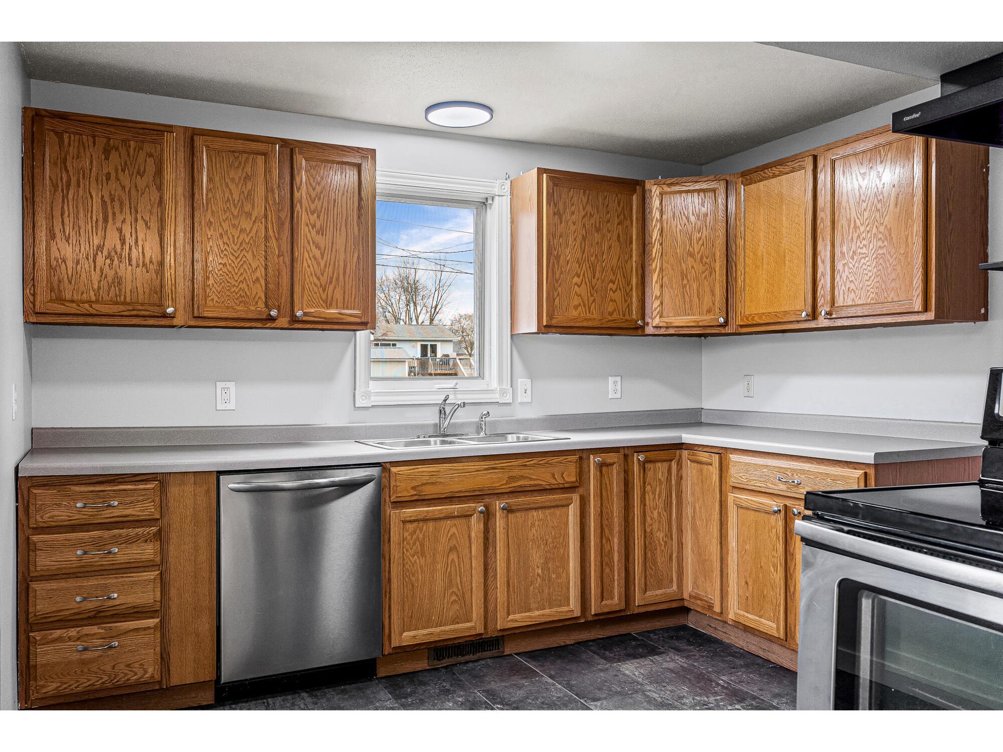 408 S Court Sparta WI 54656 1958120 image10
