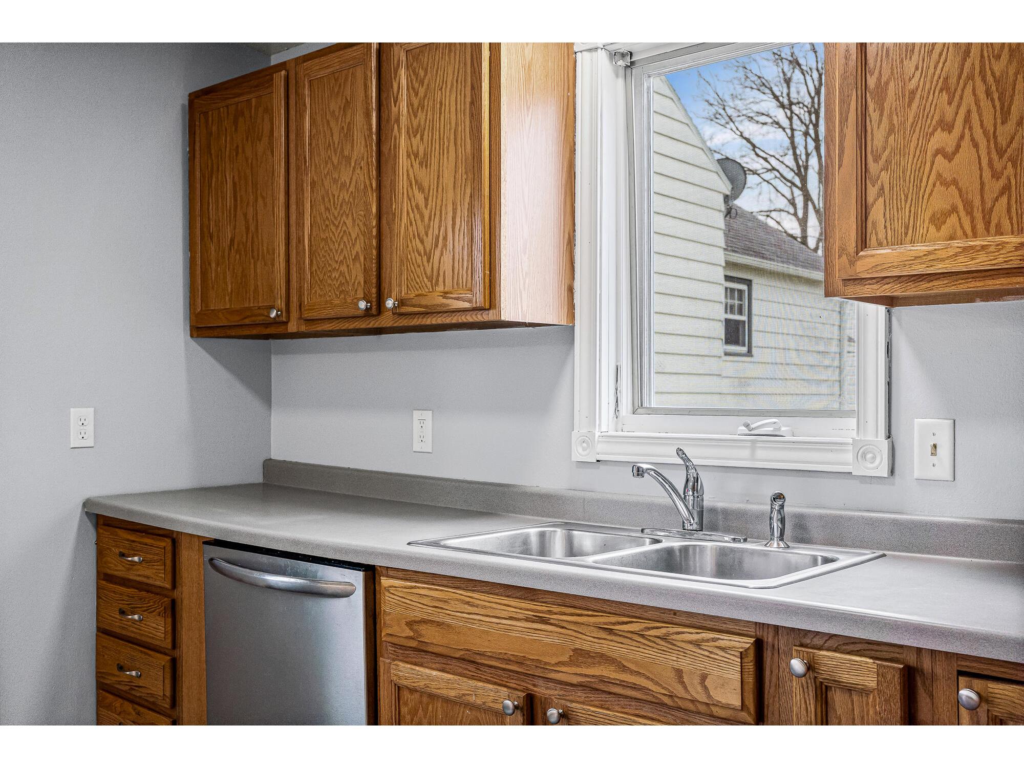 408 S Court Sparta WI 54656 1958120 image11