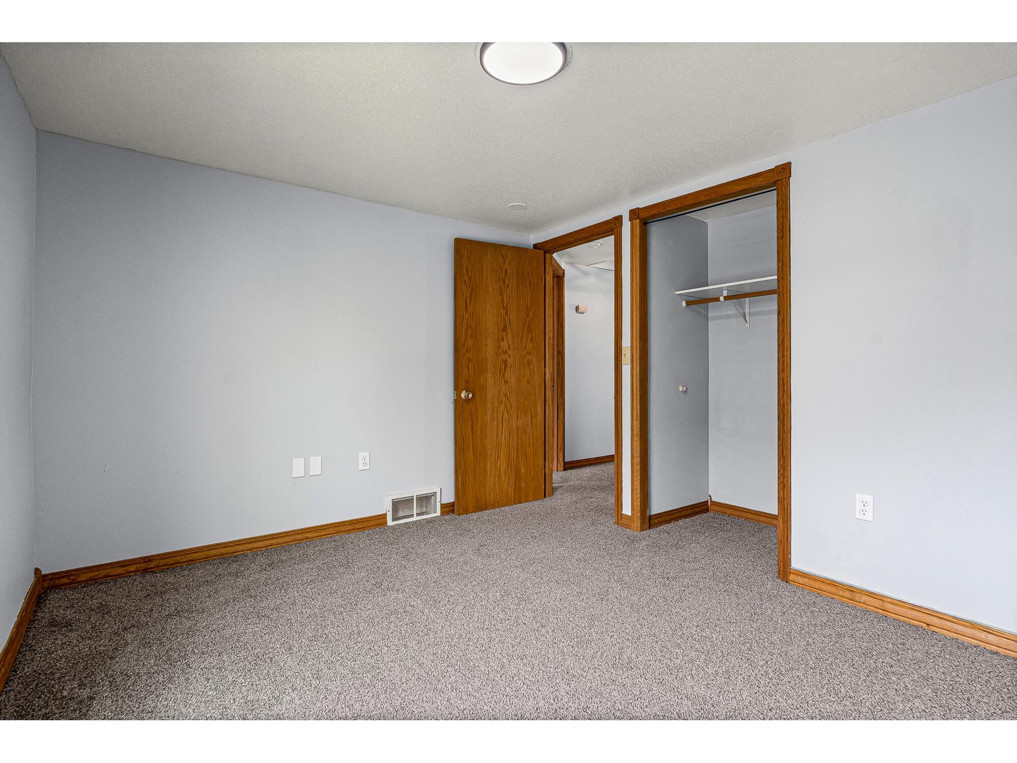 408 S Court Sparta WI 54656 1958120 image16