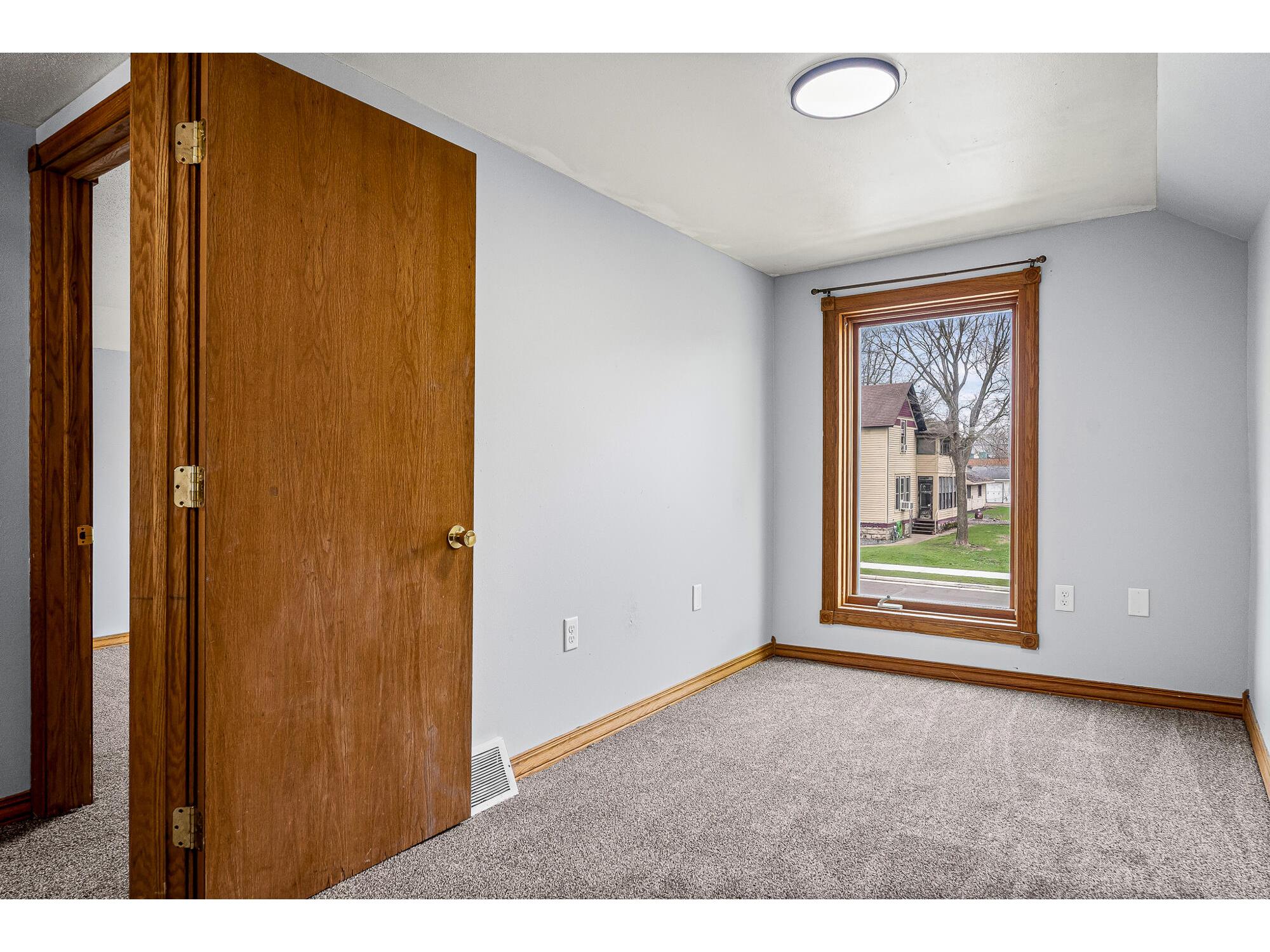 408 S Court Sparta WI 54656 1958120 image17