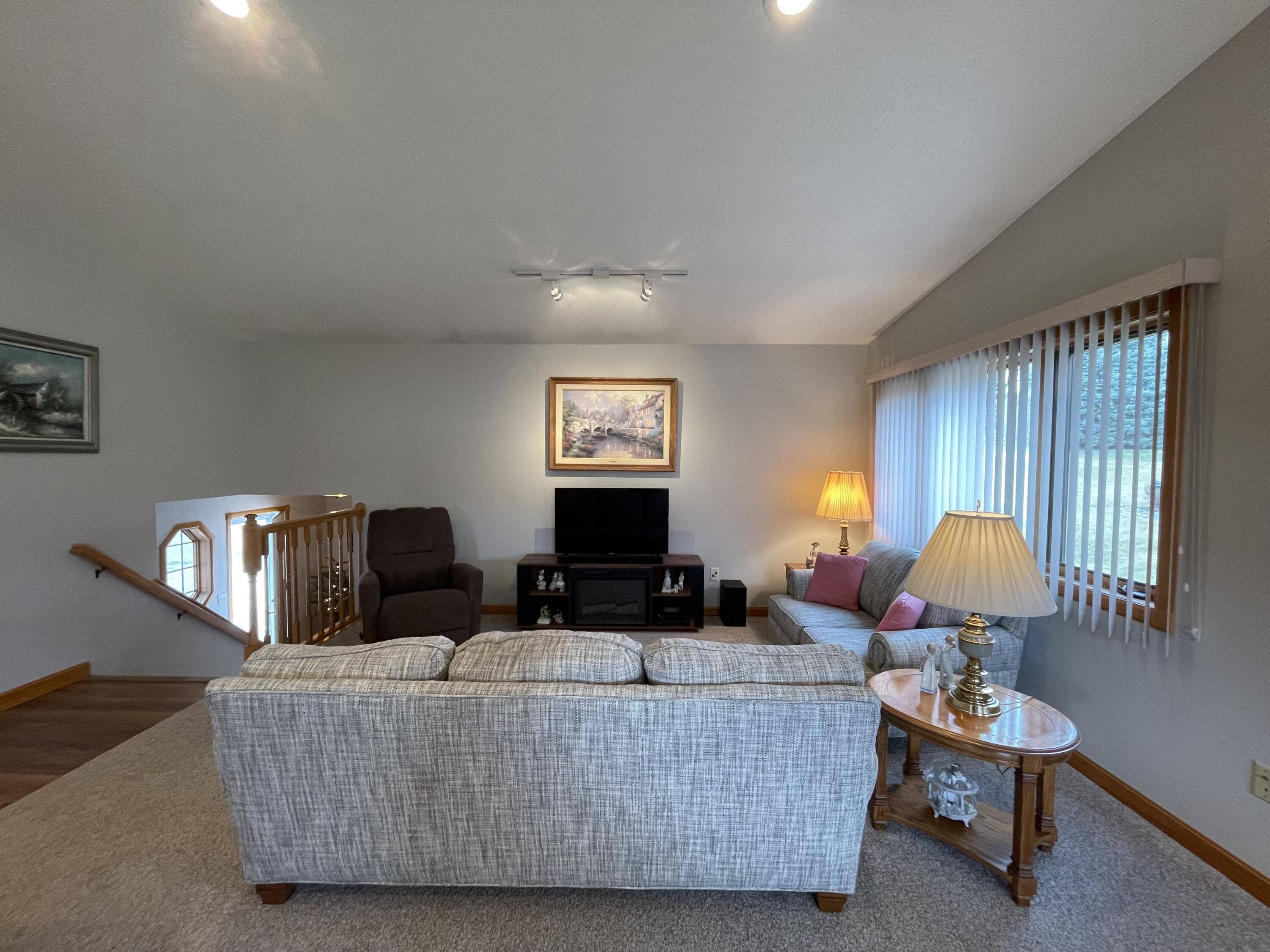 409 August Hills, La Crescent, MN, 55947 MLS 1868810 Edina Realty