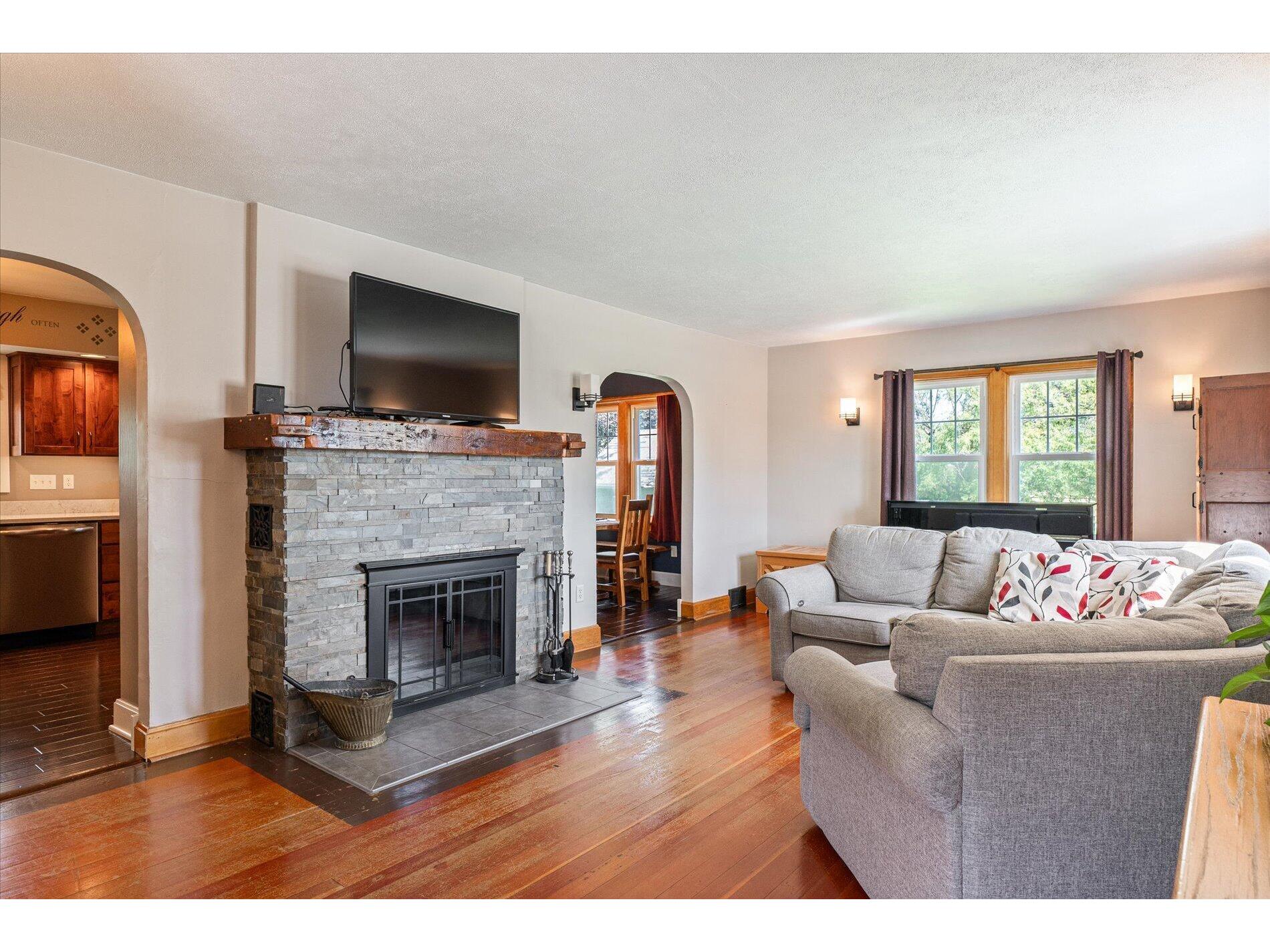 409 Coe Cashton WI 54619 1964882 image15