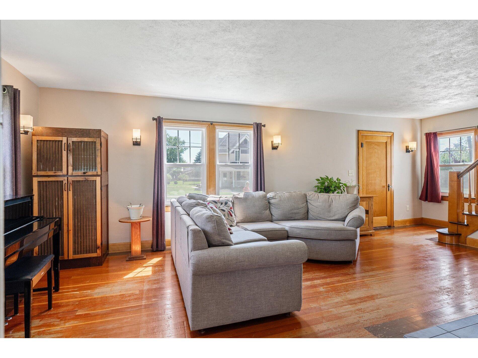 409 Coe Cashton WI 54619 1964882 image16