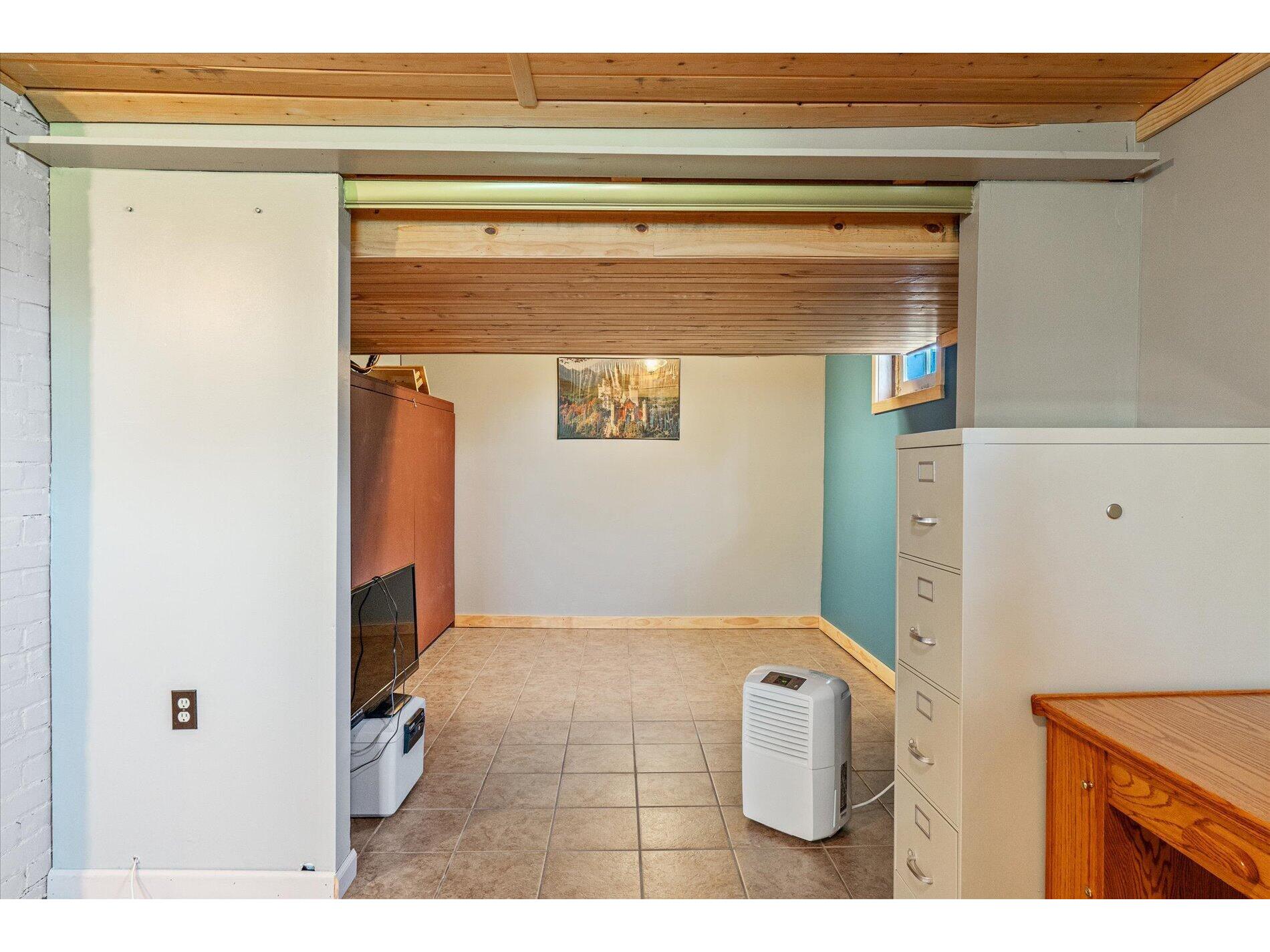 409 Coe Cashton WI 54619 1964882 image25