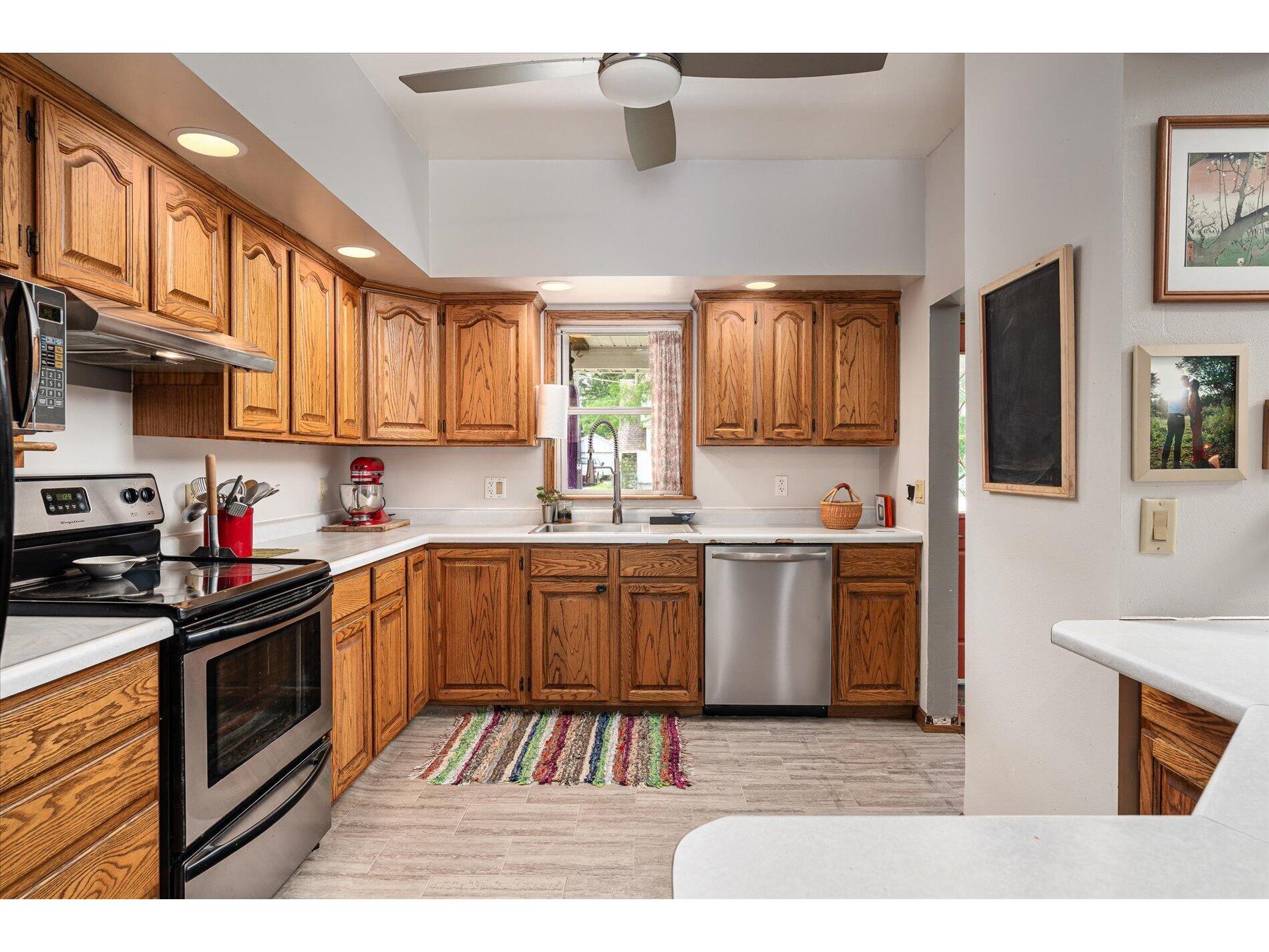 410 E Gillette Viroqua WI 54665 1968895 image6