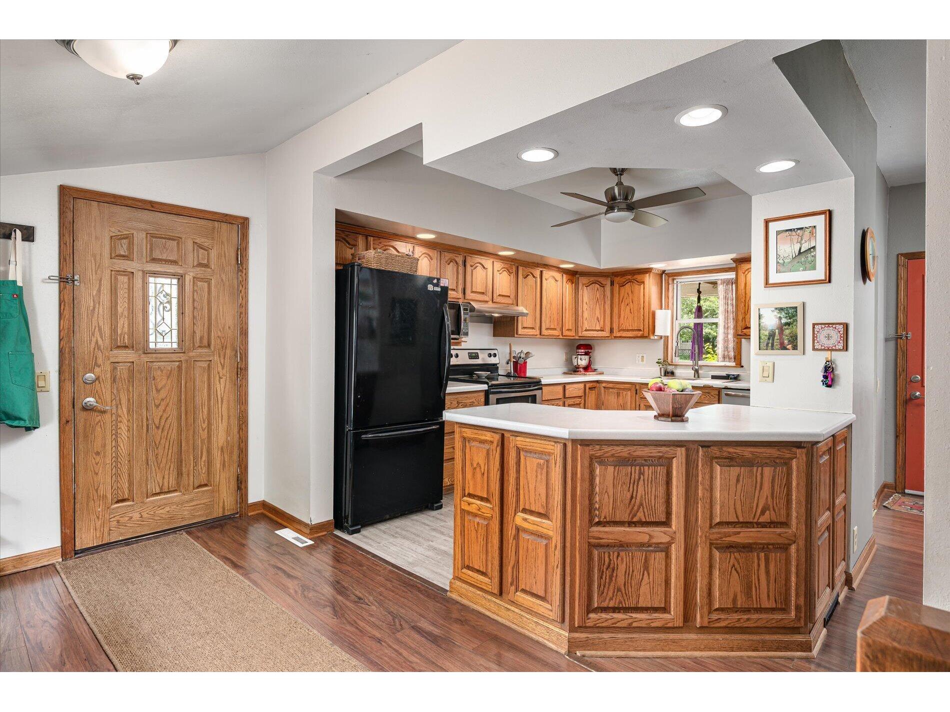 410 E Gillette Viroqua WI 54665 1968895 image7