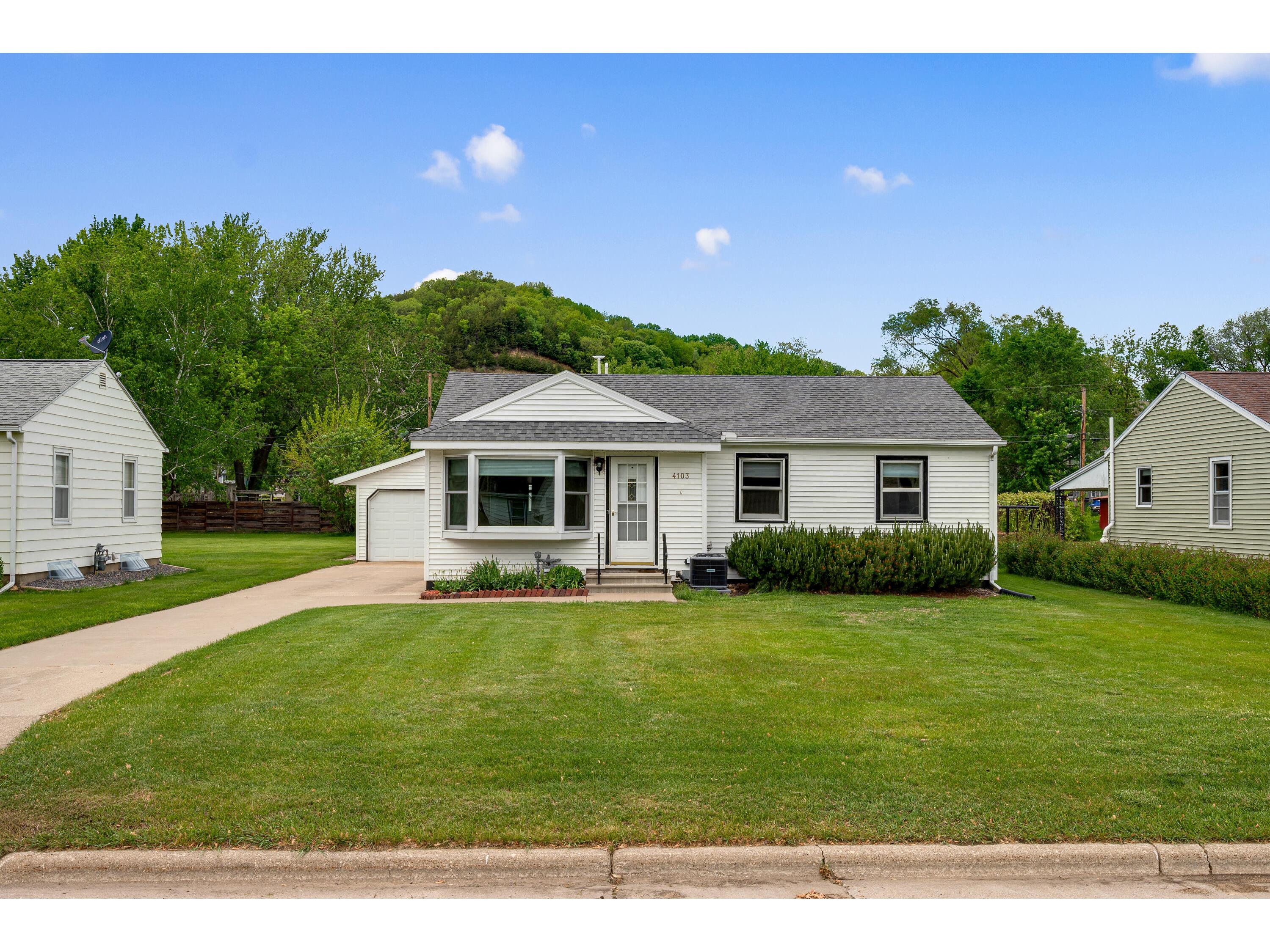 4103 Riverview La Crosse WI 54601 1918763 image1