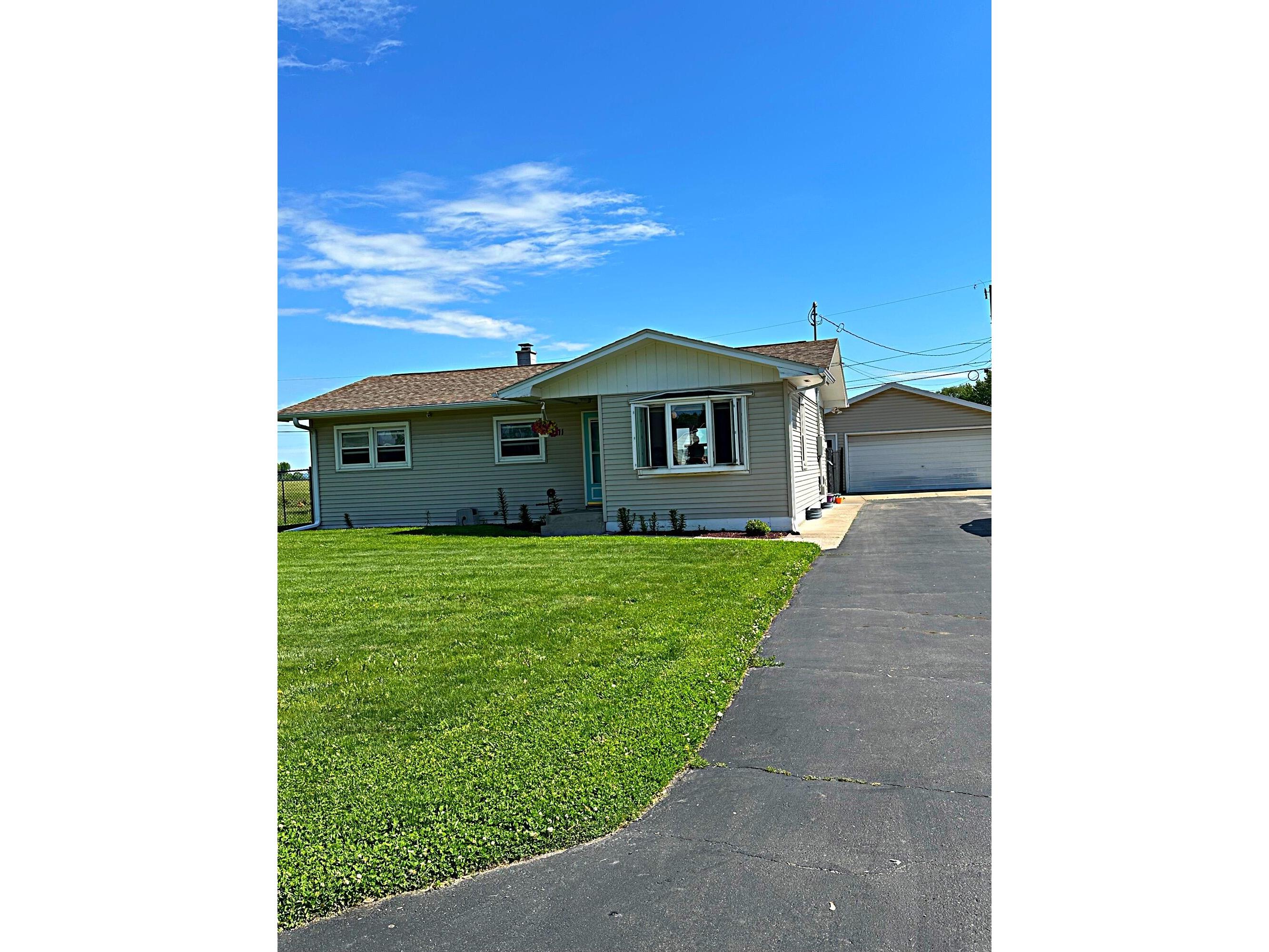 411 Central Rd Campbell WI 54603 1963955 image1