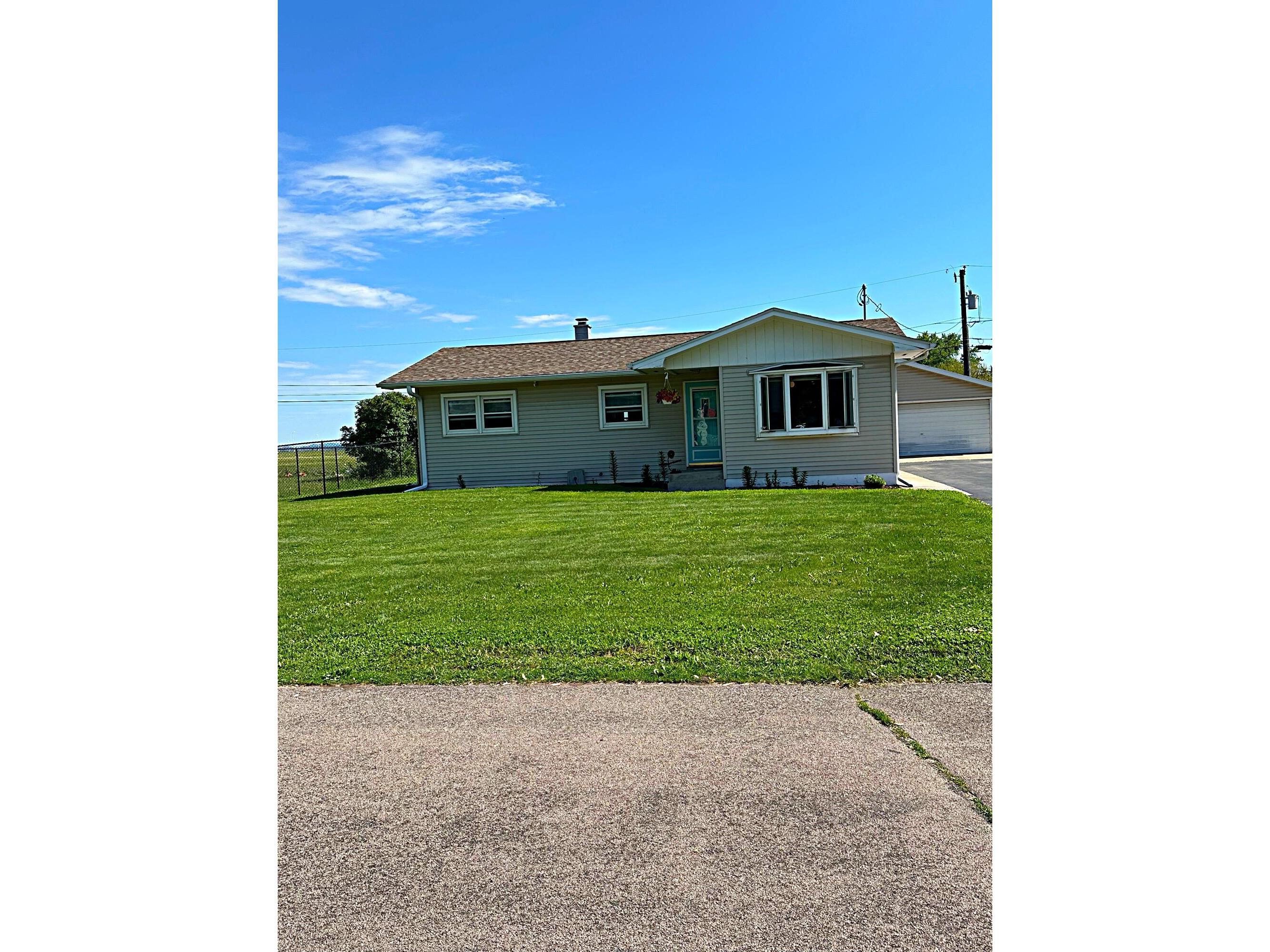 411 Central Rd Campbell WI 54603 1963955 image2