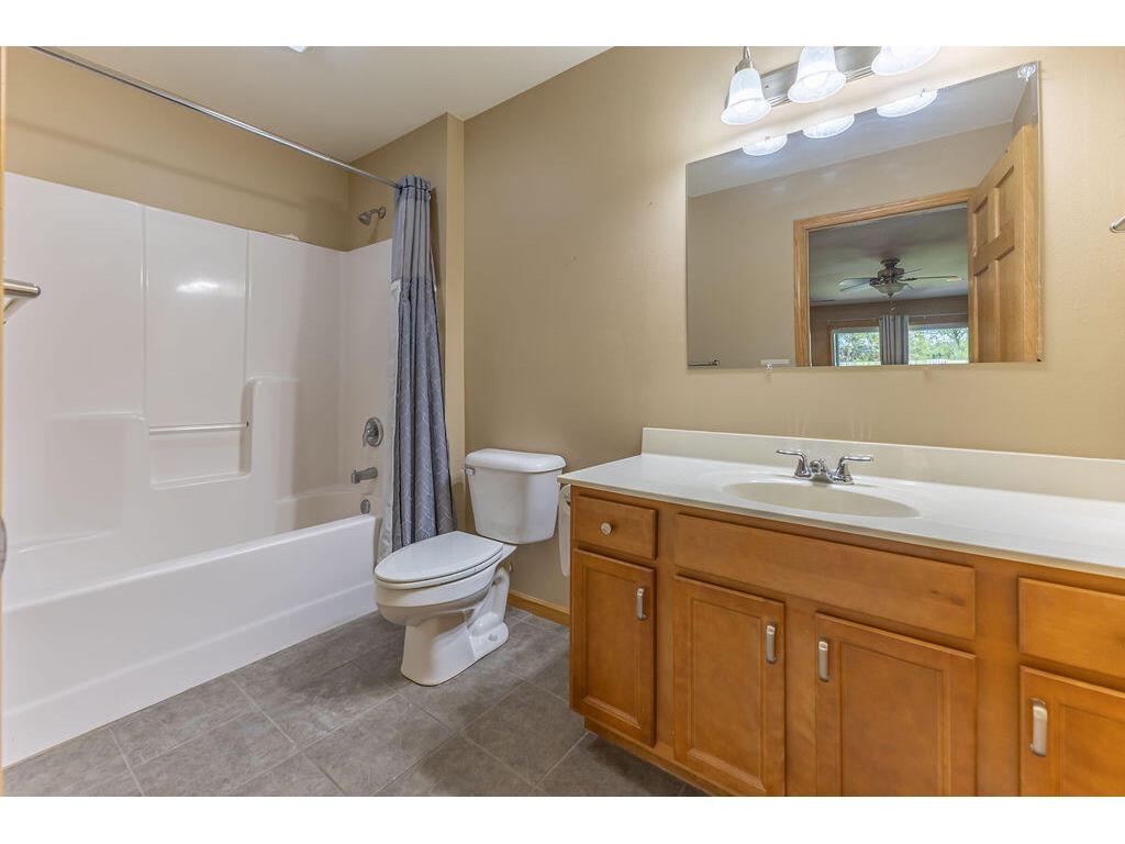 411 Cherry Holmen WI 54636 1961634 image32