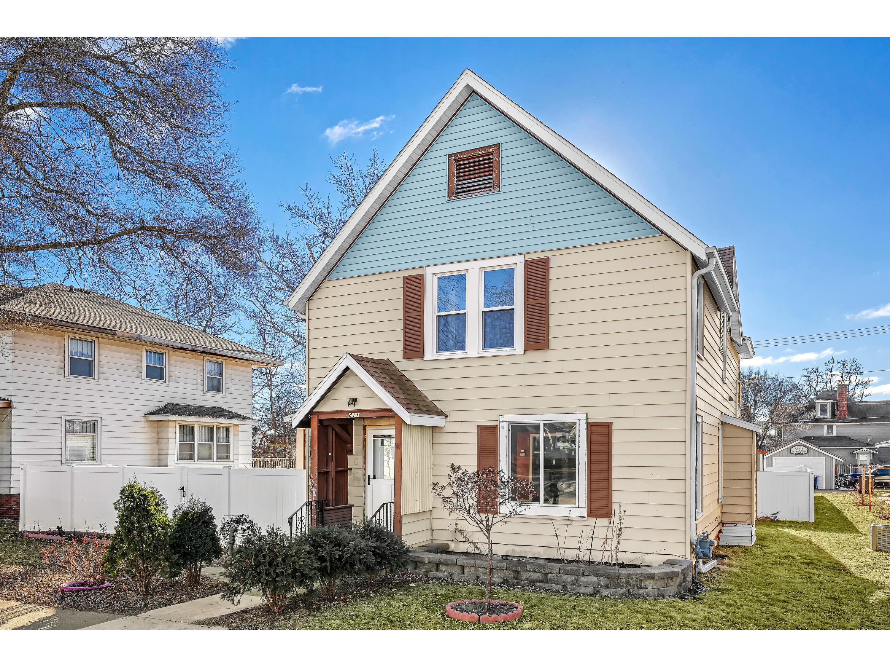 411 E Main Sparta WI 54656 1944987 image1