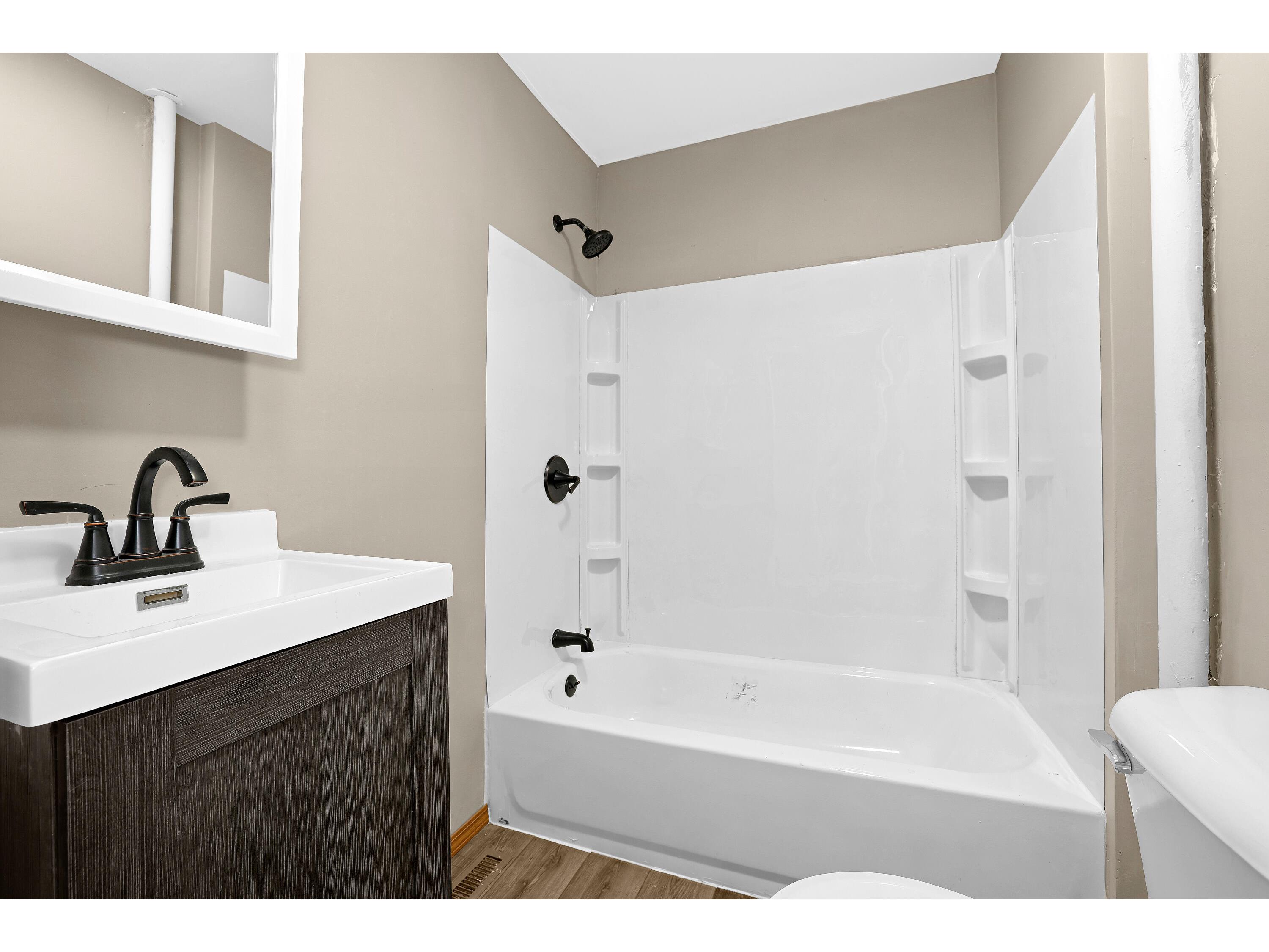 411 E Main Sparta WI 54656 1944987 image11