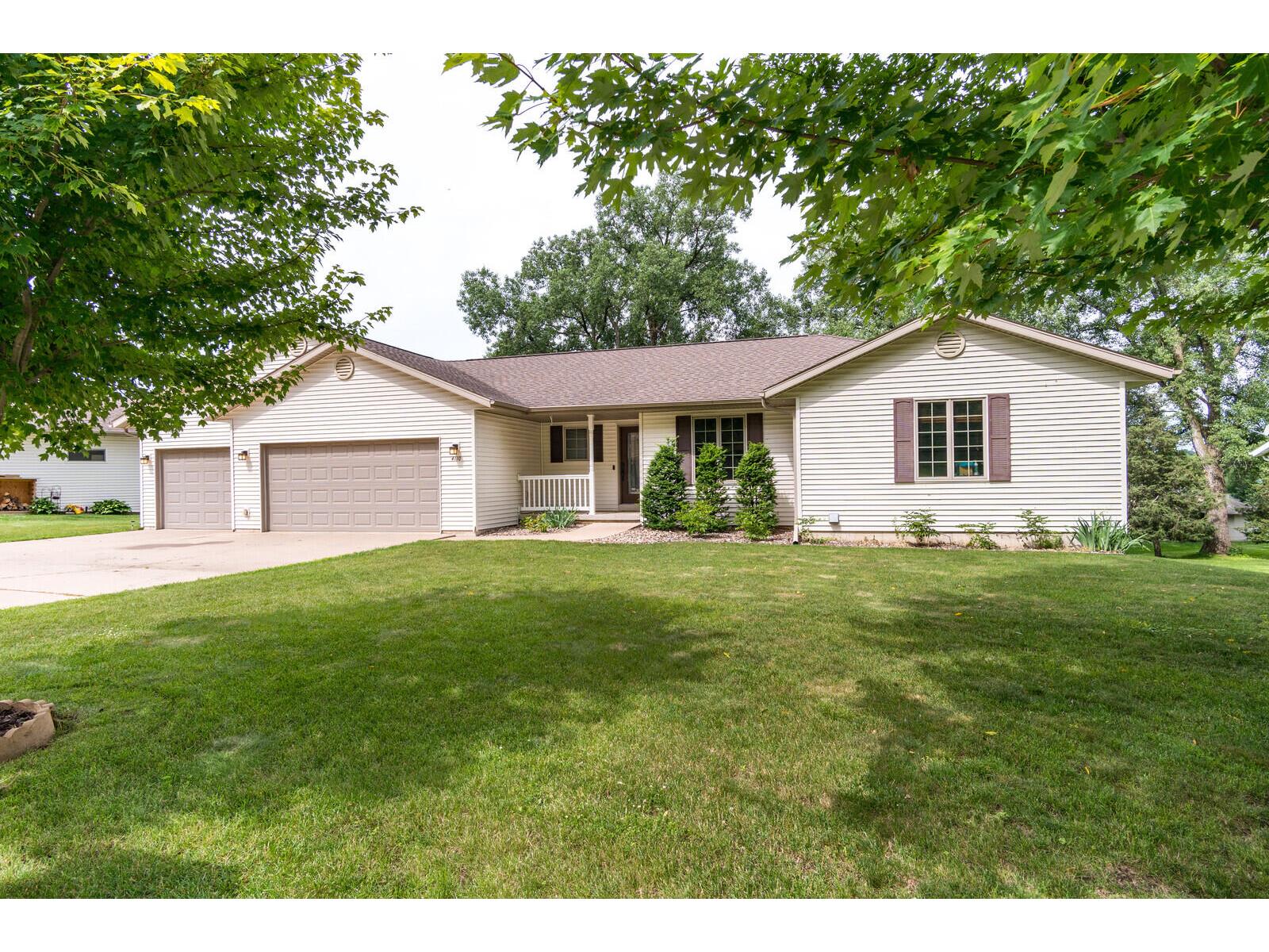 4110 Cliffside Dr, La Crosse, WI, 54601 MLS 1808358 Edina Realty