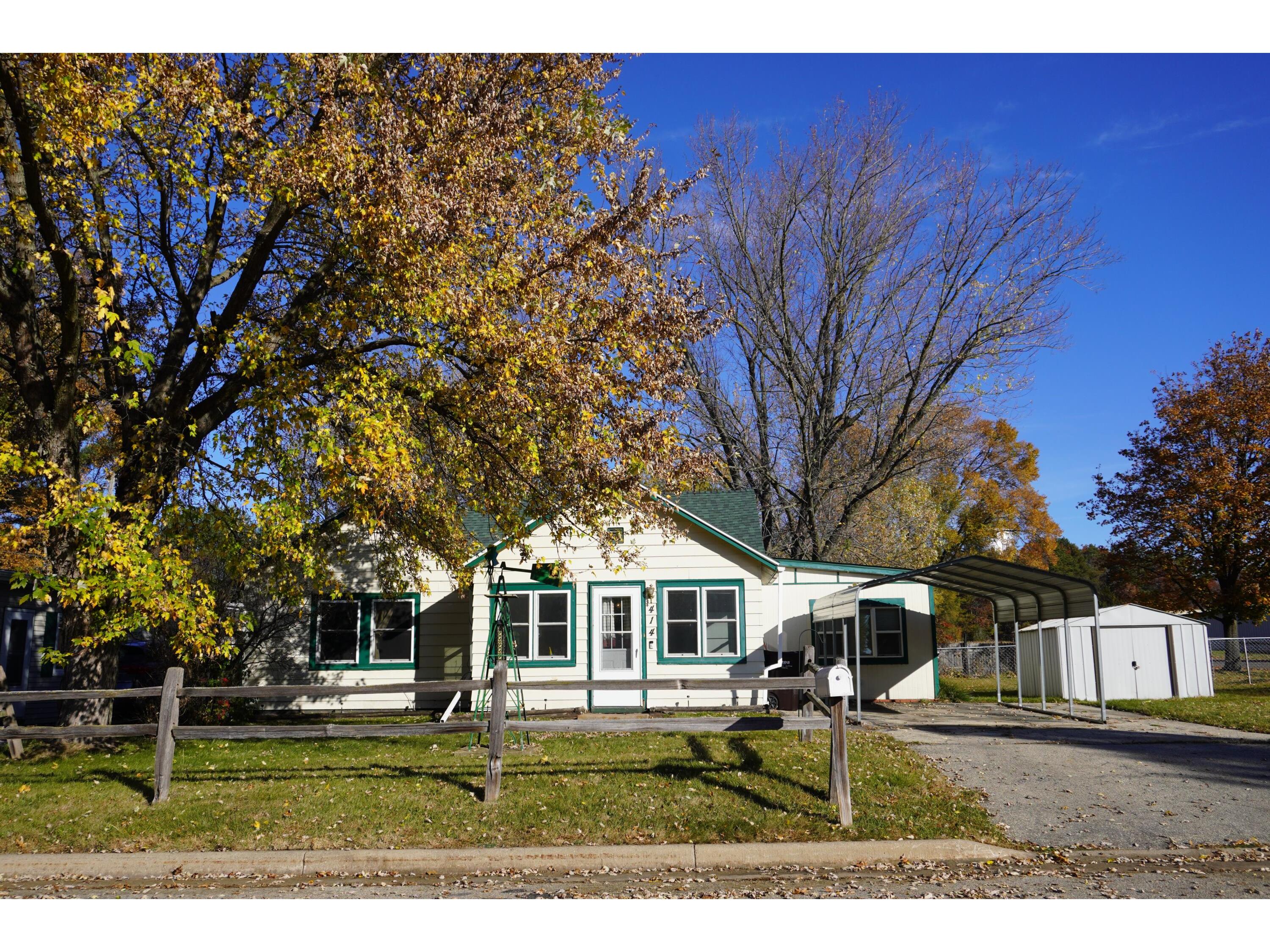 414 E Division Sparta WI 54656 1897543 image1