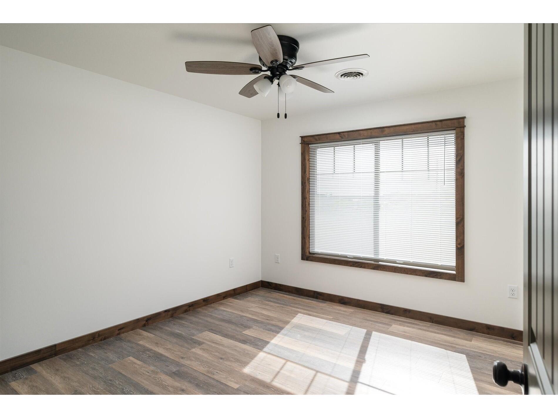 414 N Washington Viola WI 54664 1932399 image15