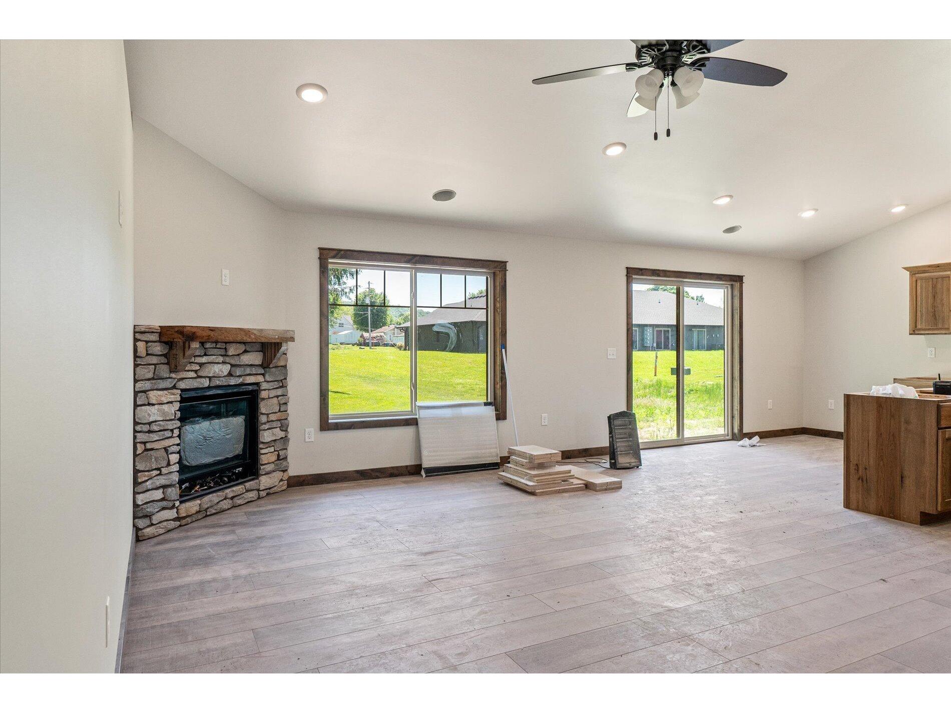 414 N Washington Viola WI 54664 1965127 image2