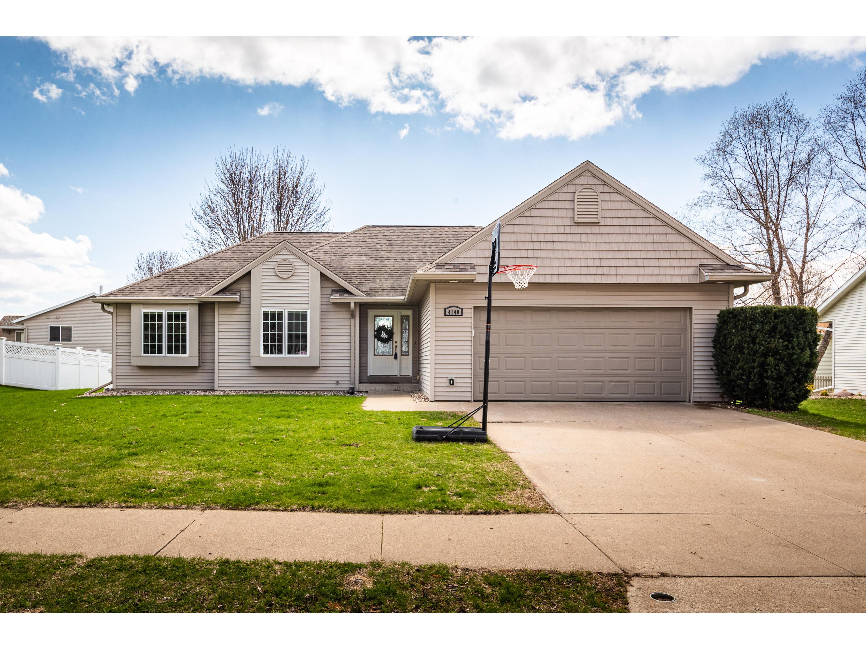 4140 Elm La Crosse WI 54601 1868442 image1