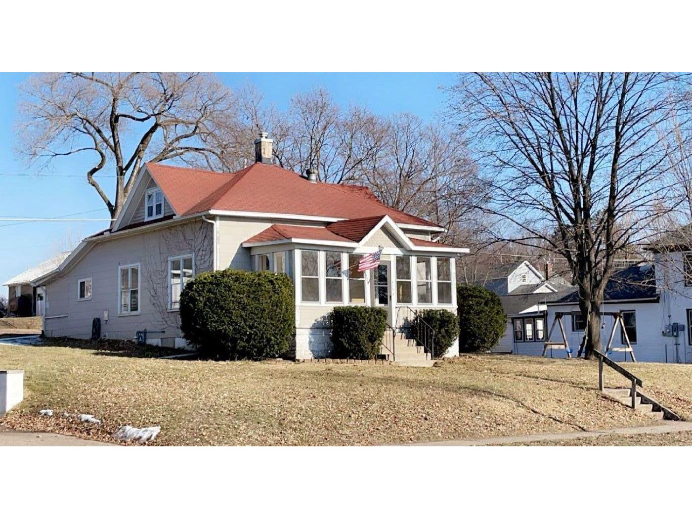 415 3RD AVE S, Onalaska, WI 54650 MLS 1730892 Edina Realty