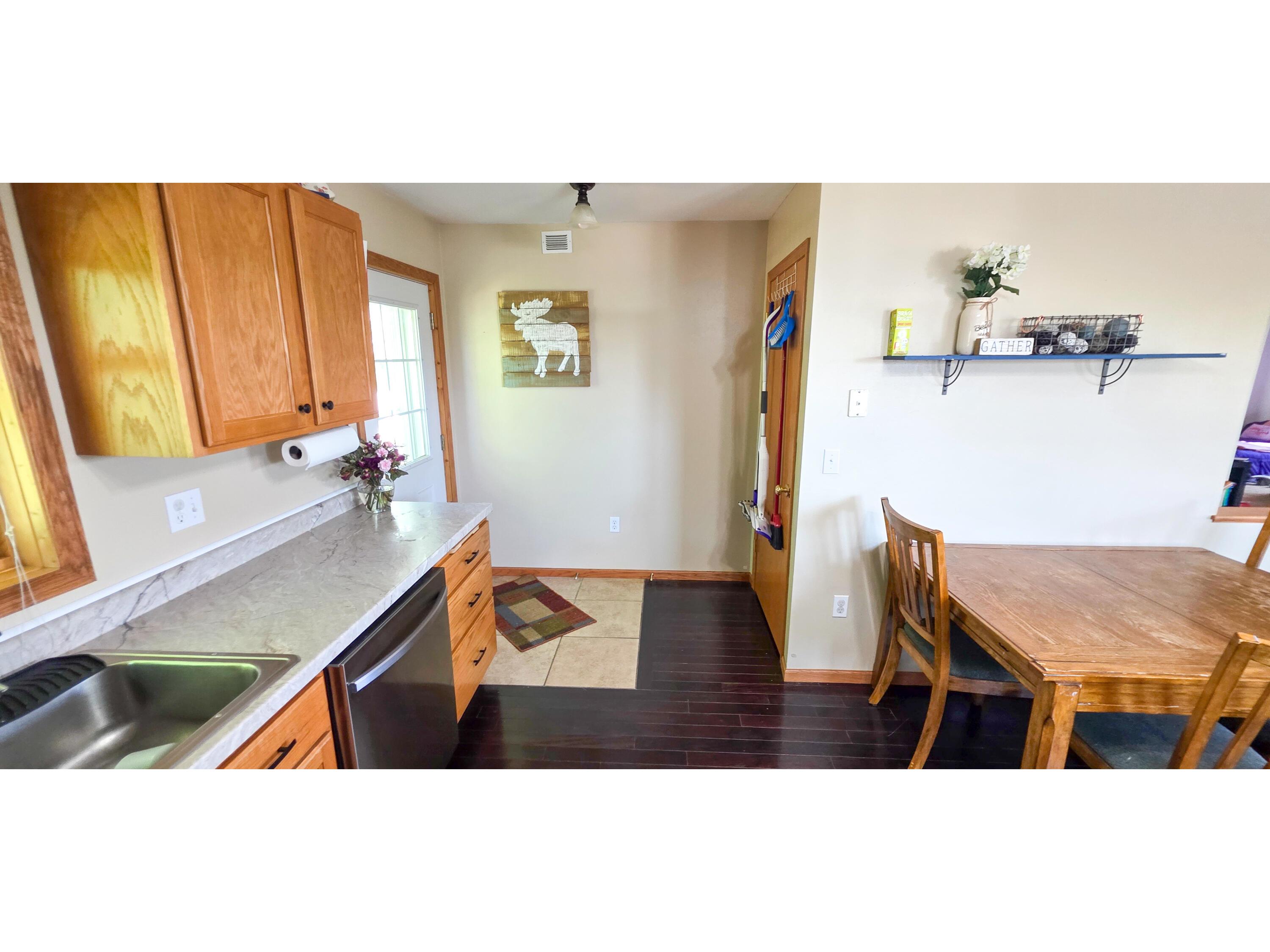 415 COON PRAIRIE Westby WI 54667 1971379 image10