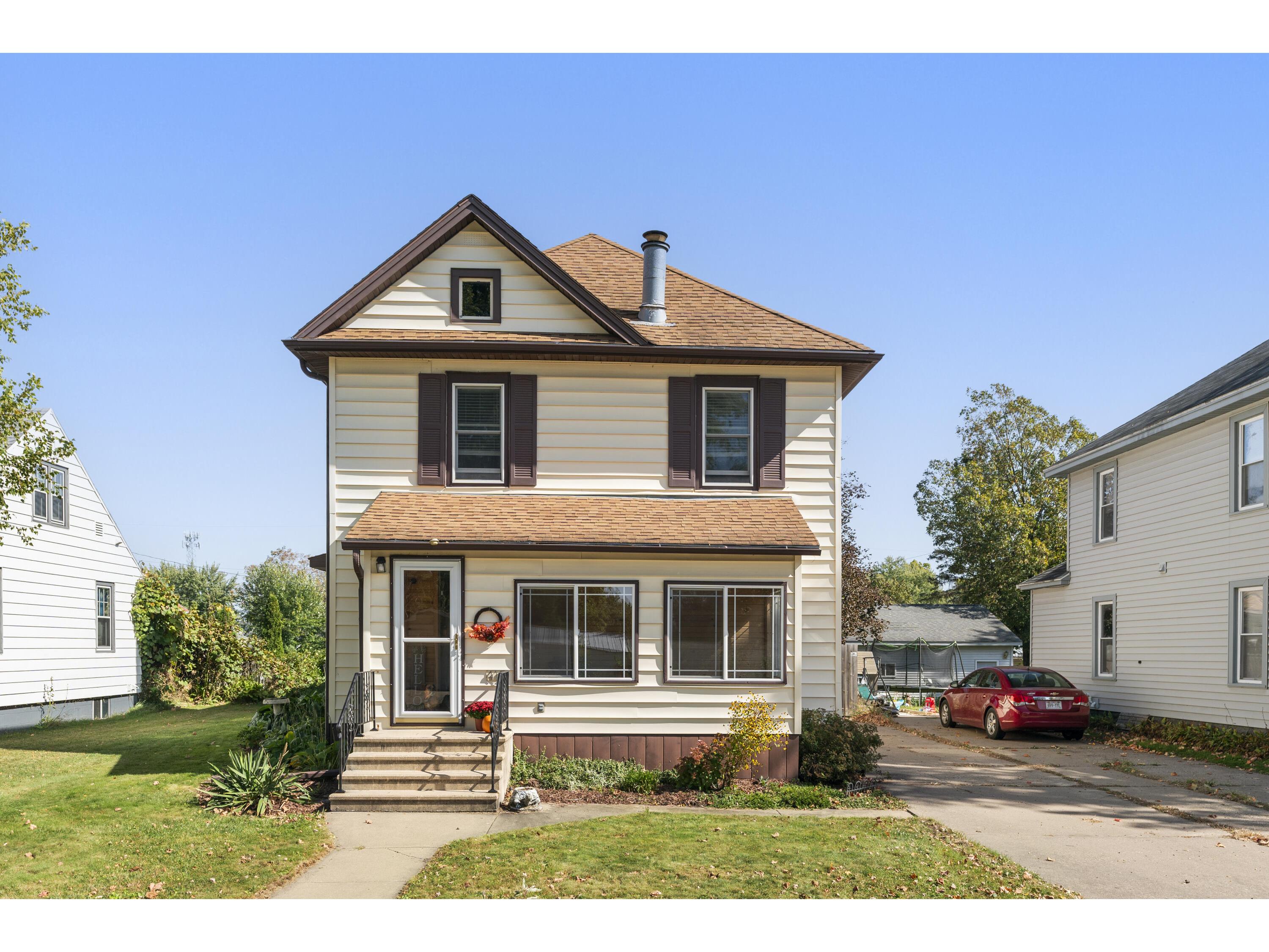 415 S Myrtle Sparta WI 54656 1894820 image1