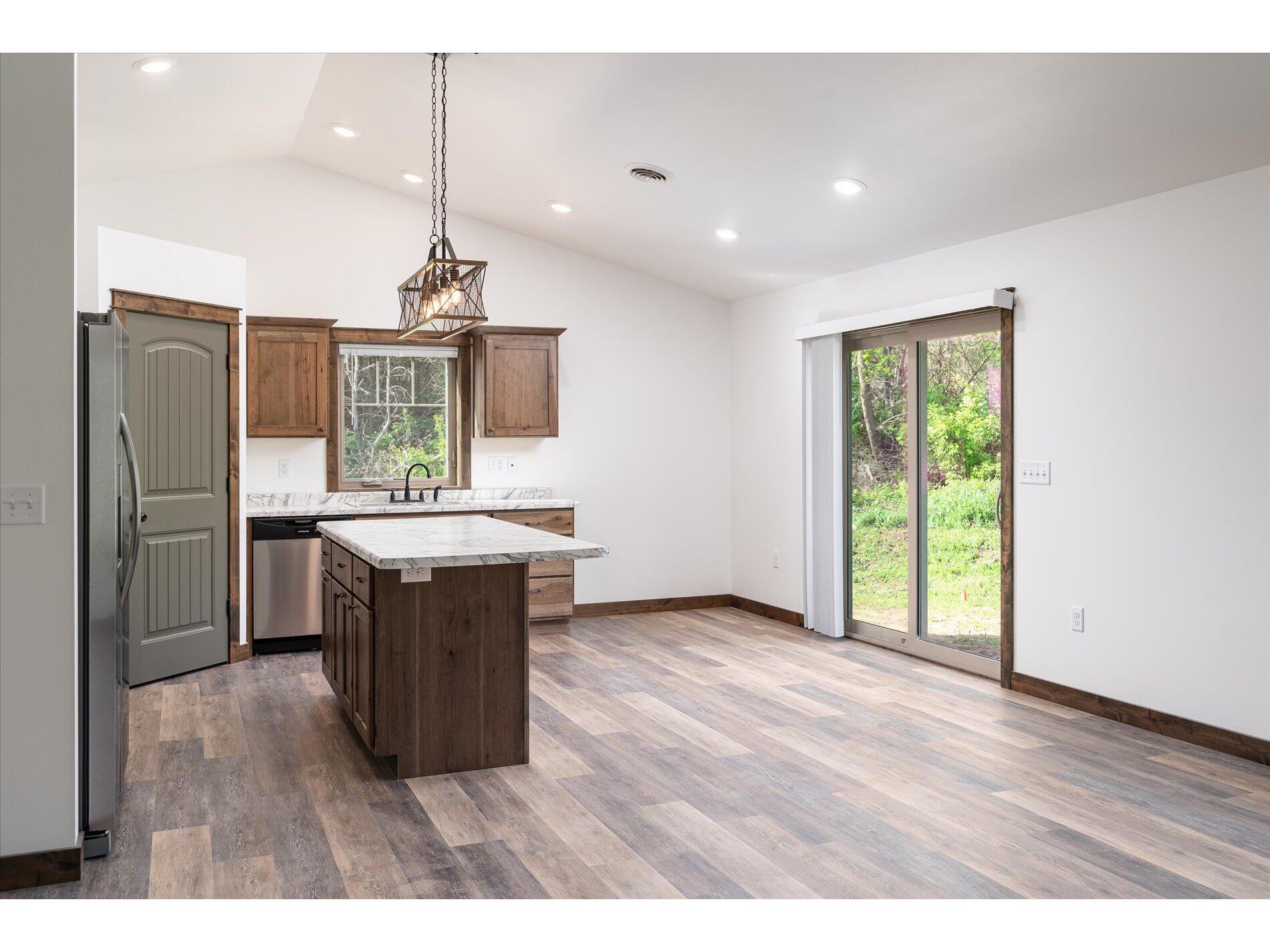 416 N Washington Viola WI 54664 1932400 image6