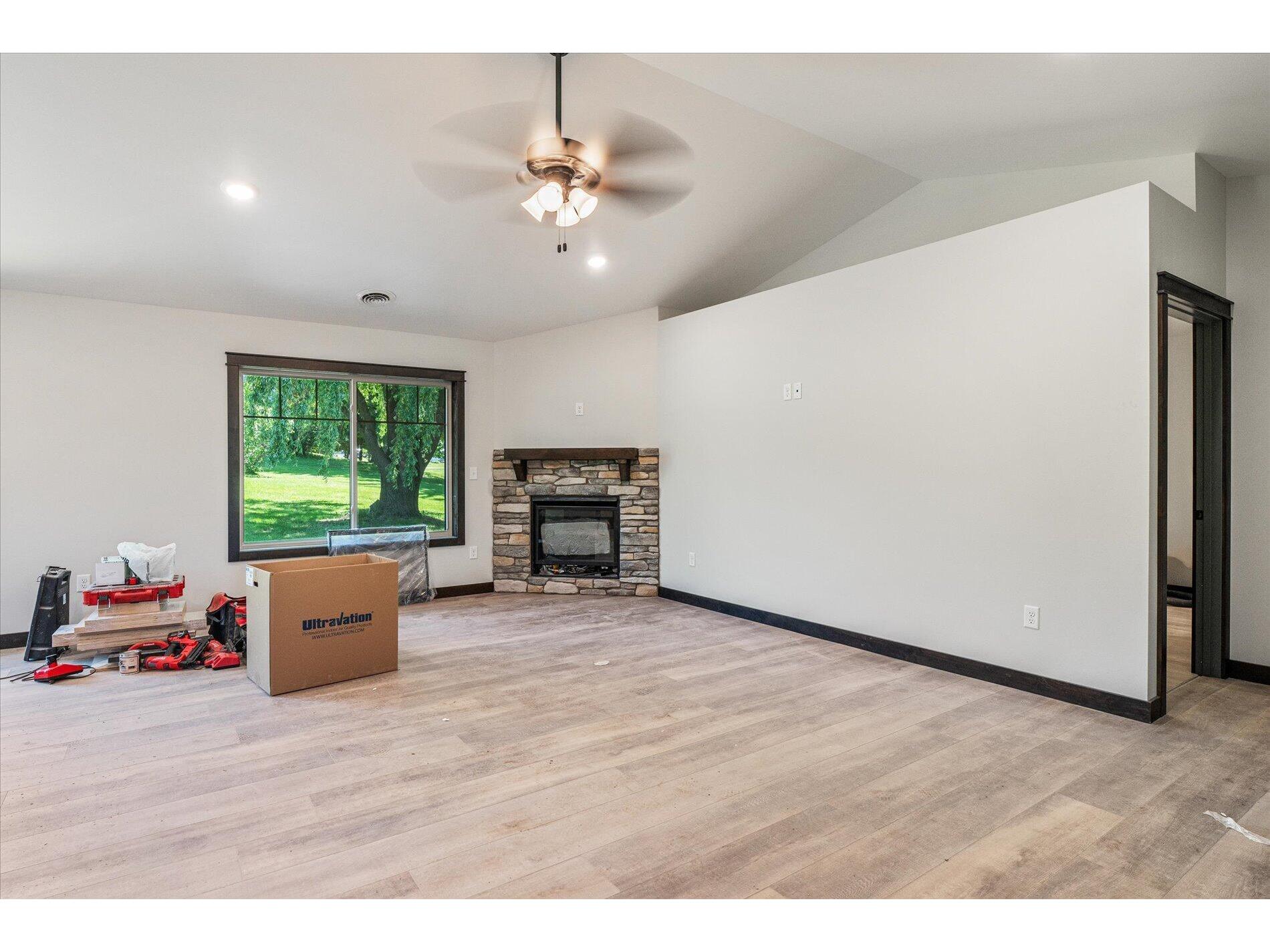 416 N Washington Viola WI 54664 1965130 image4