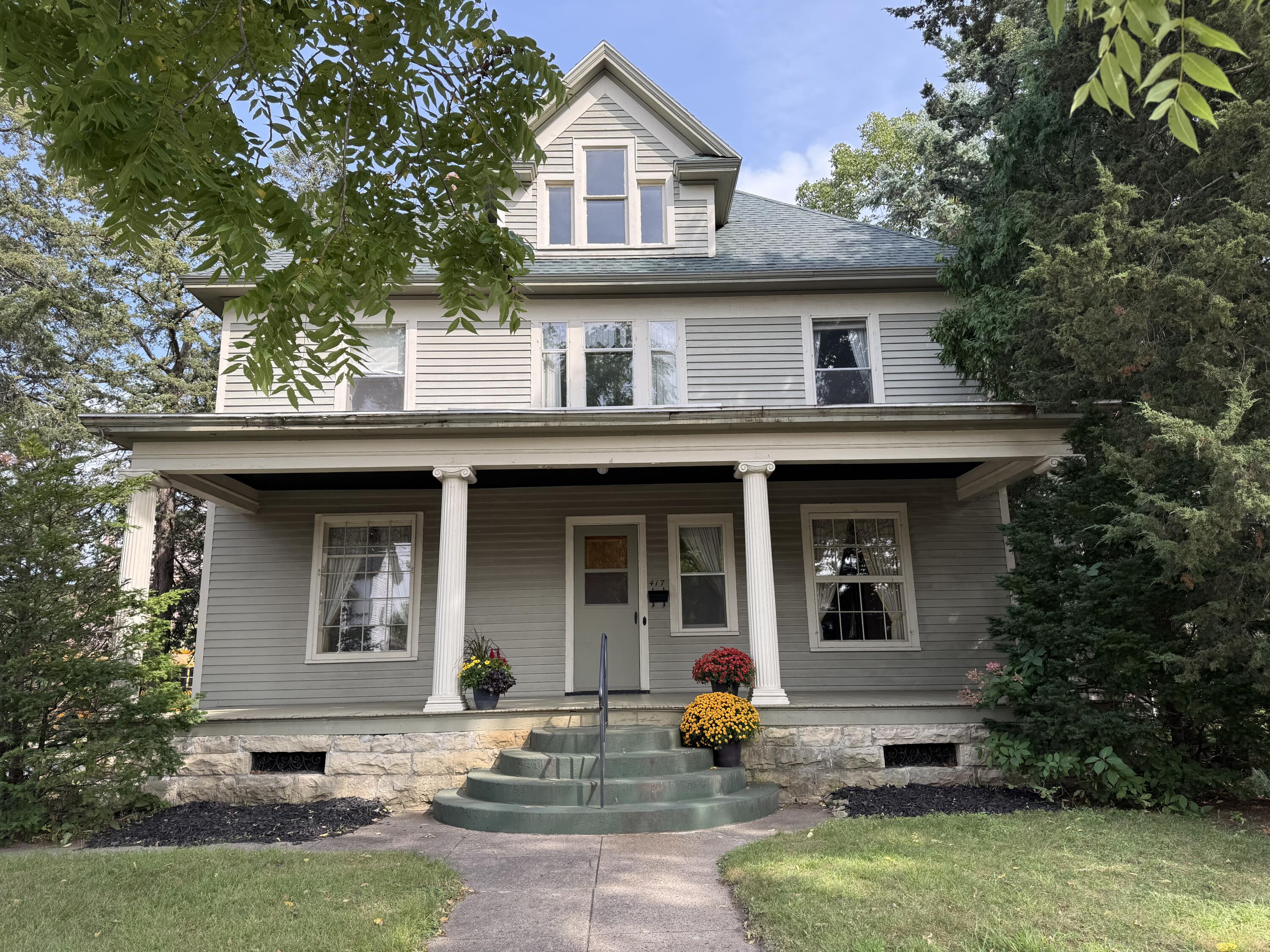 417 11th La Crosse WI 54601 1934080 image1