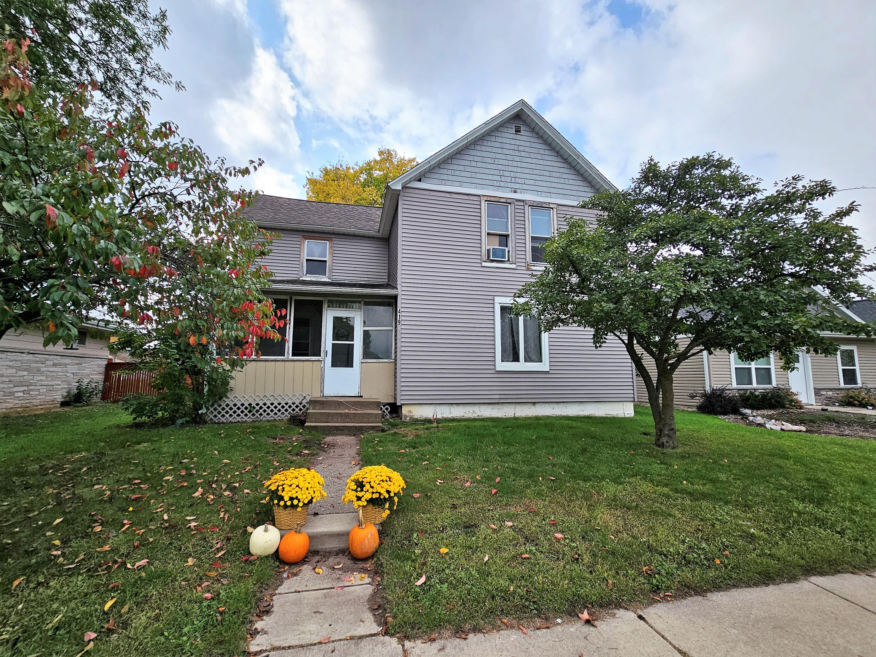 419 3rd #419 1/2 La Crescent MN 55947 1852618 image1