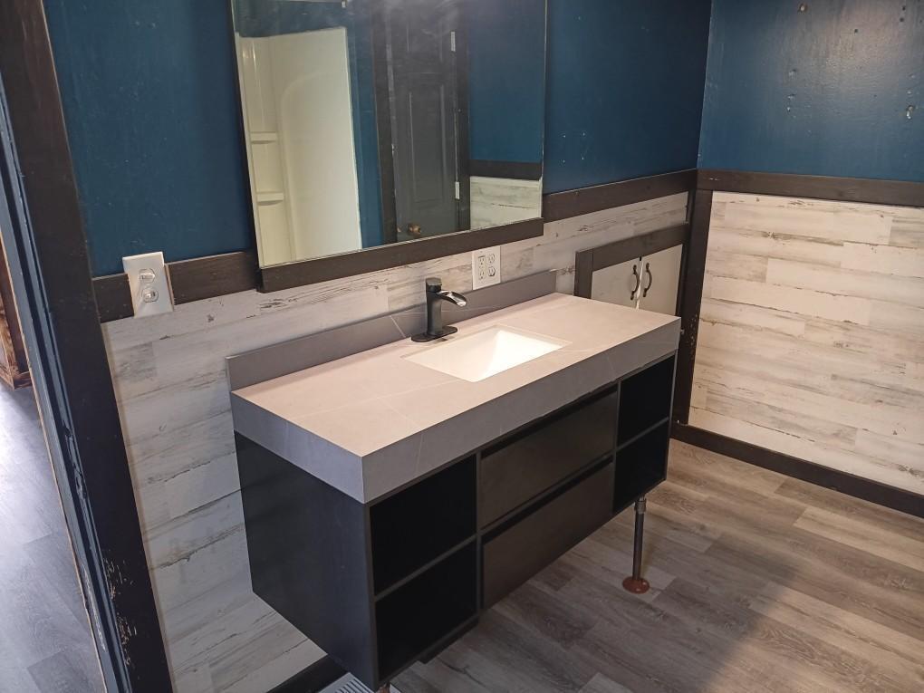 420 South Cashton WI 54619 1944308 image12