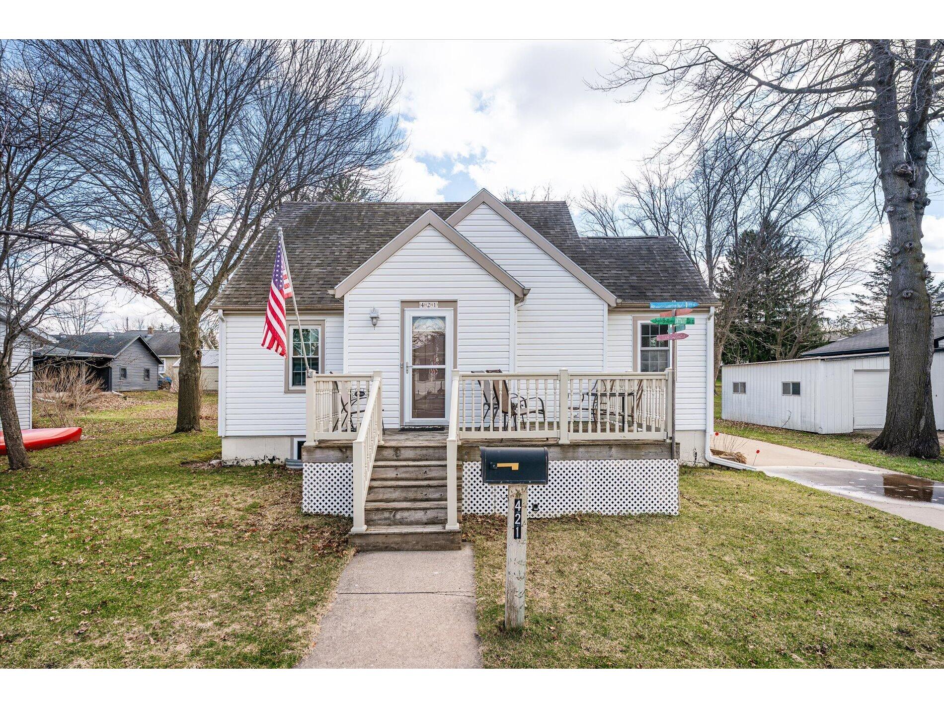 421 E Broadway Viroqua WI 54665 1956797 image1