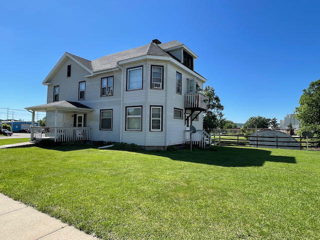 421 E Oak Sparta WI 54656 1866382 image1