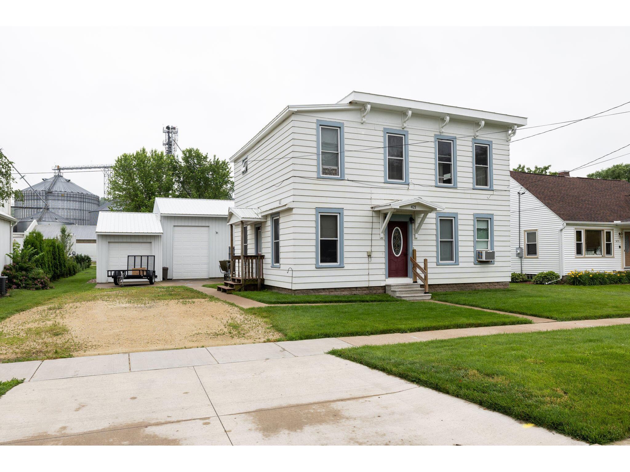 421 Hamilton West Salem WI 54669 1880829 image1