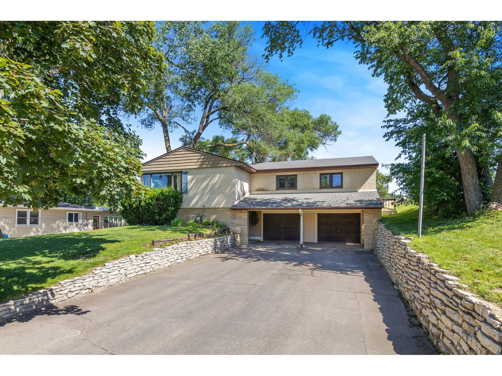 4229 Riverview La Crosse WI 54601 1884715 image1