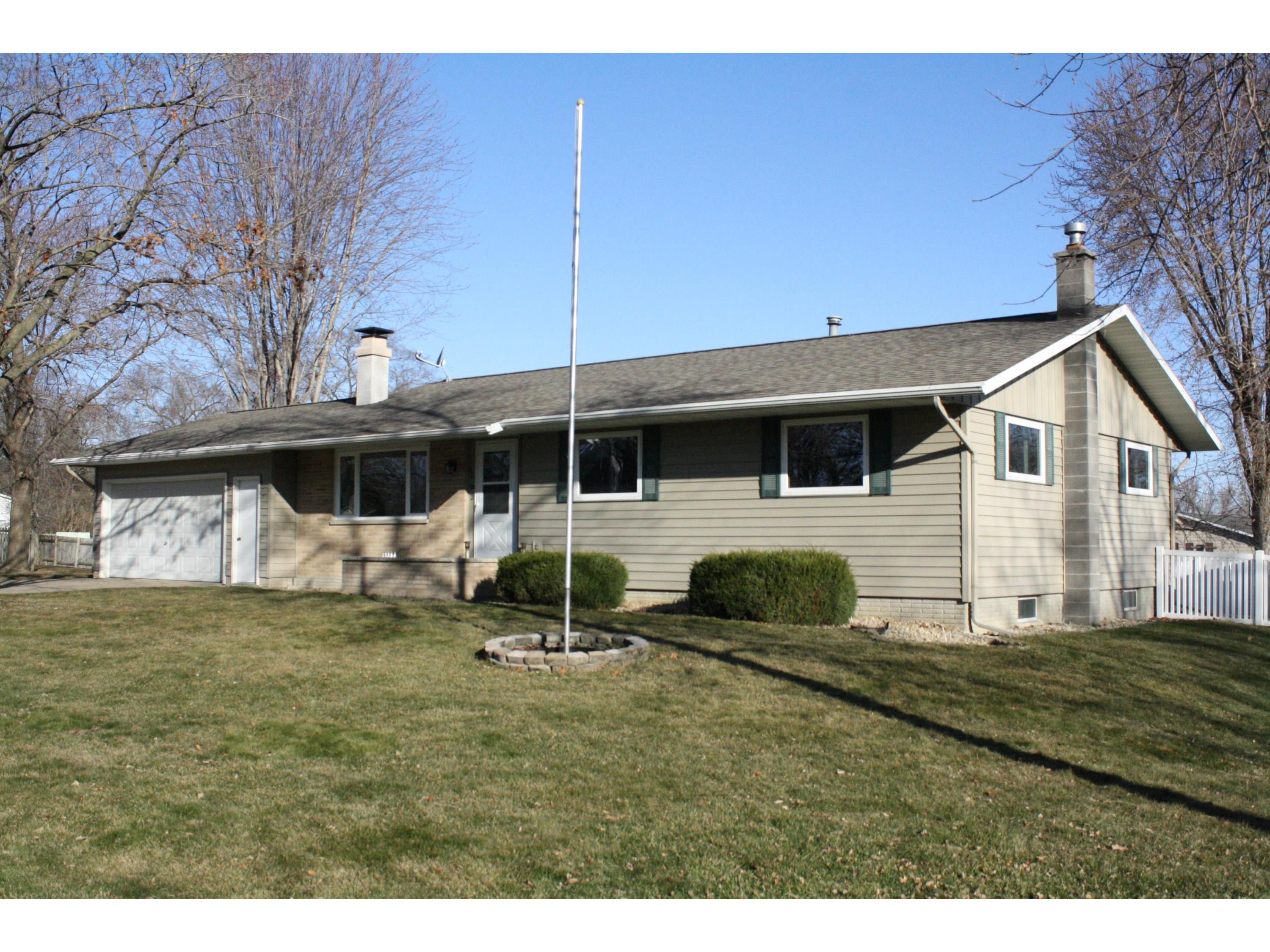 423 Hinkley Rd, Campbell, WI, 54603 MLS 1731384 Edina Realty