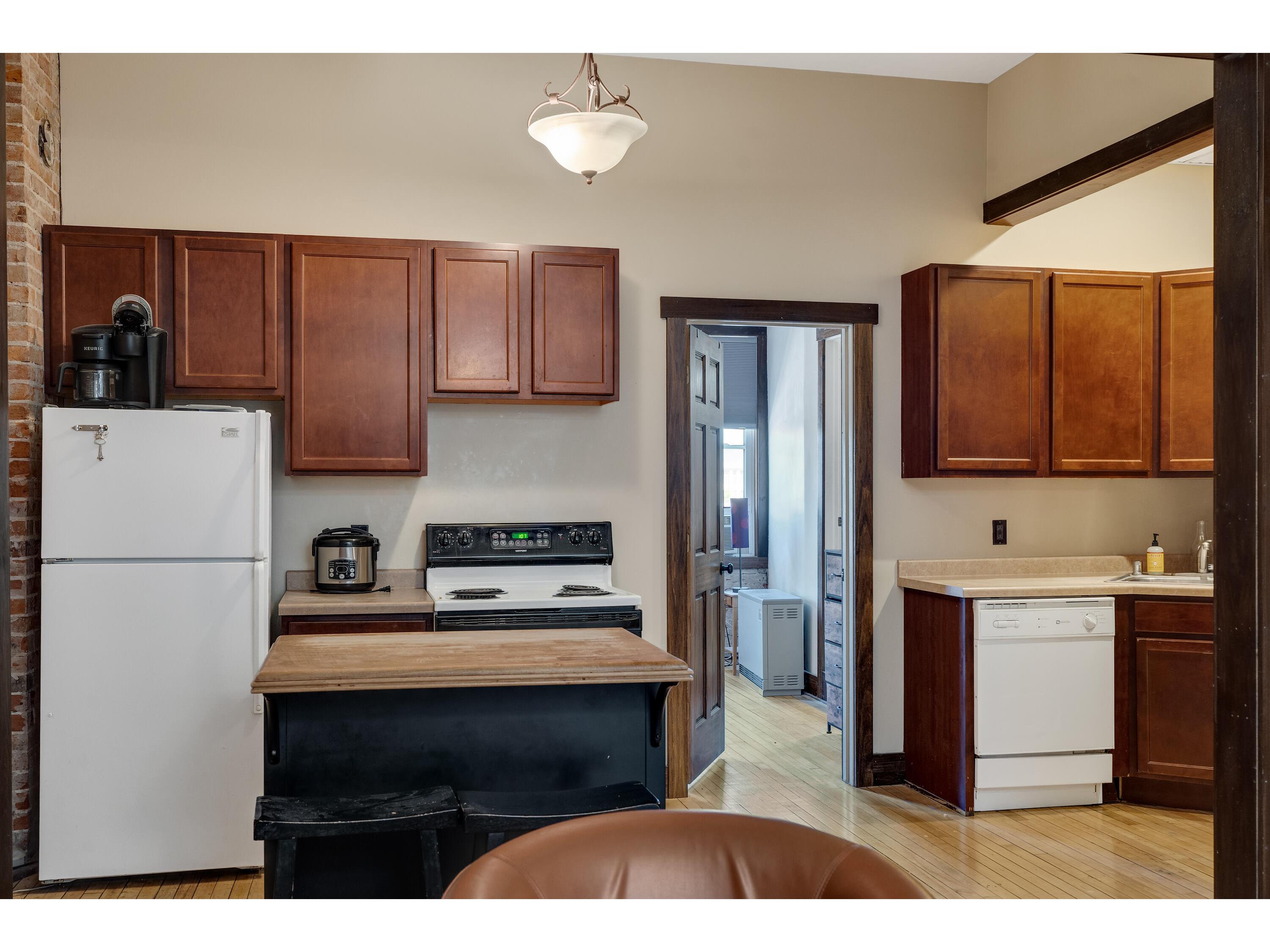 423 Main #425 & 427 La Crosse WI 54601 1949898 image12